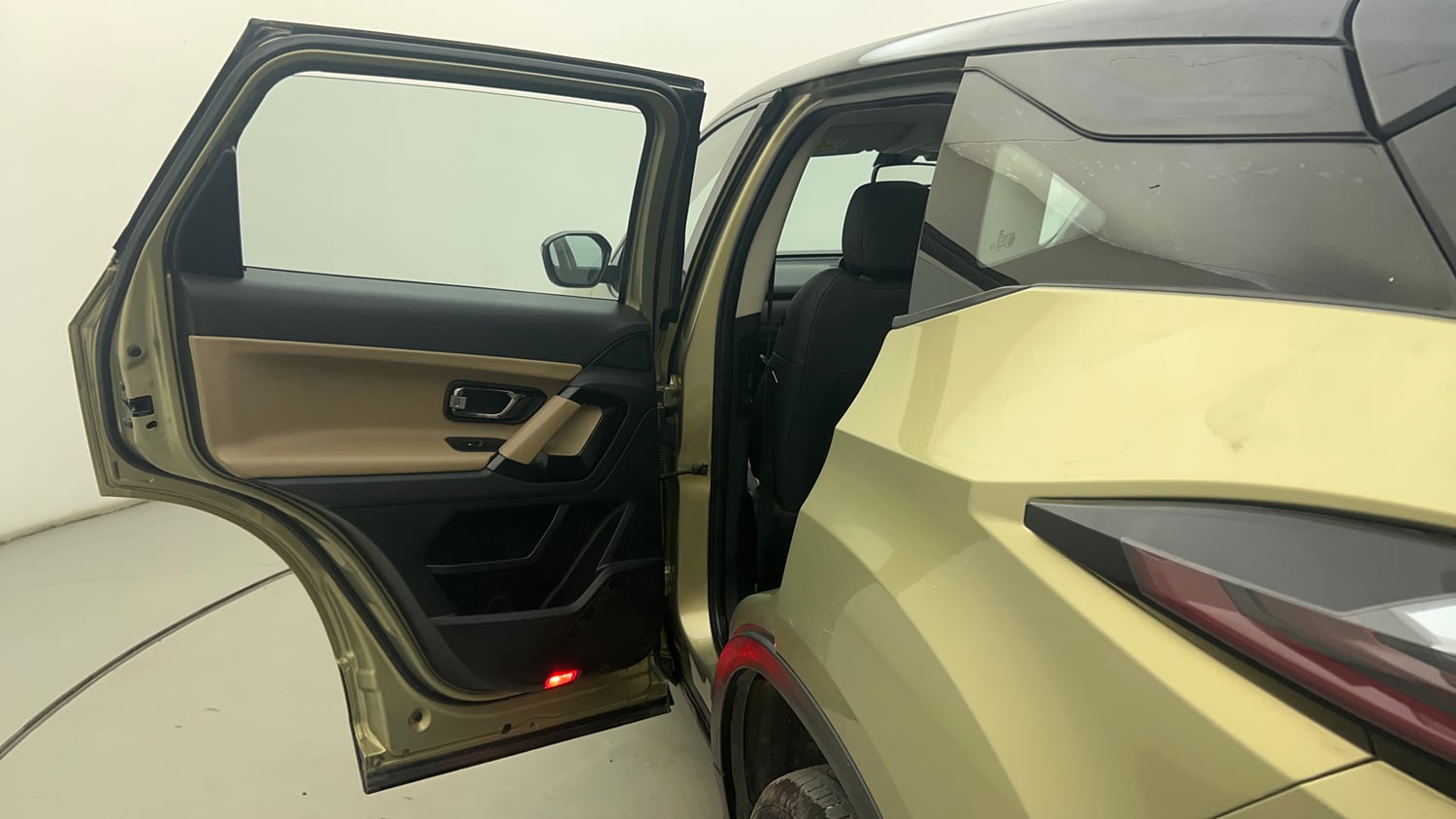 Used 2022 Tata Harrier Kaziranga XZA Plus Diesel Automatic interior LEFT REAR DOOR OPEN VIEW