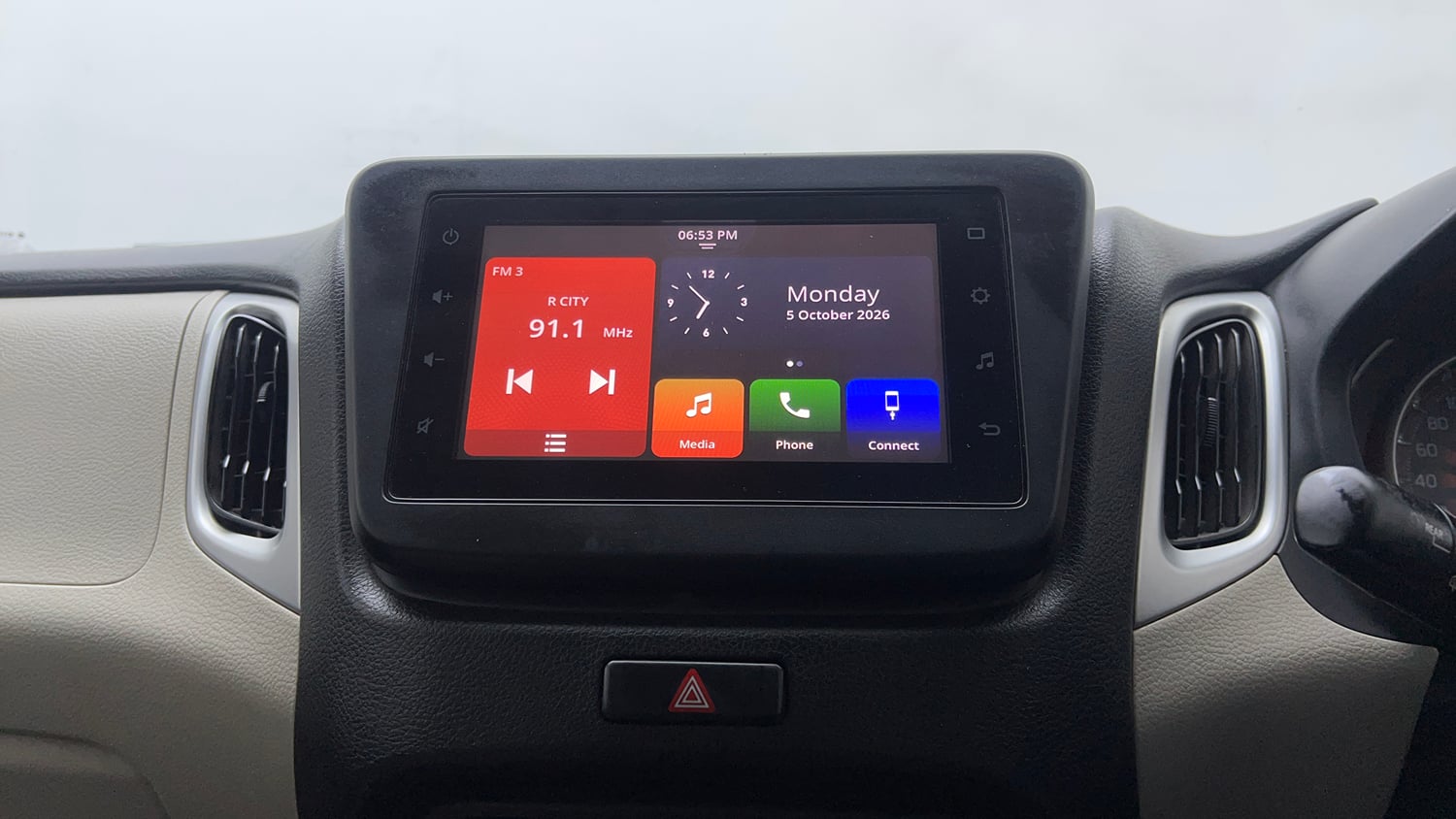 Used 2020 Maruti Suzuki Wagon R ZXi 1.2 AMT Petrol Automatic top_features Touch screen infotainment system