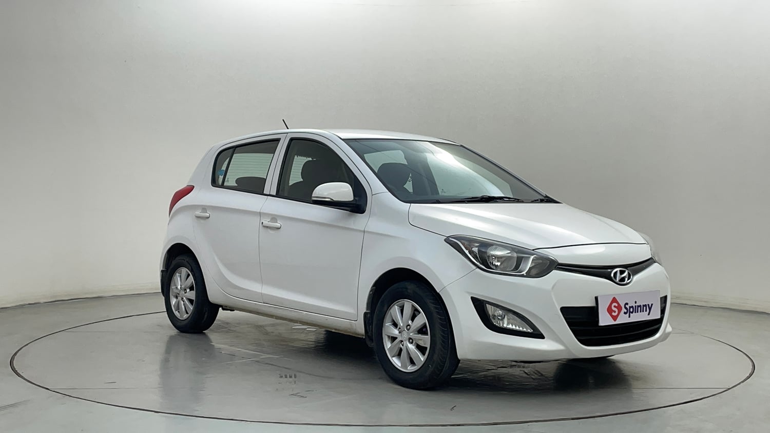 Used 2013 Hyundai i20 Sportz 1.2 Petrol Manual exterior RIGHT FRONT CORNER VIEW