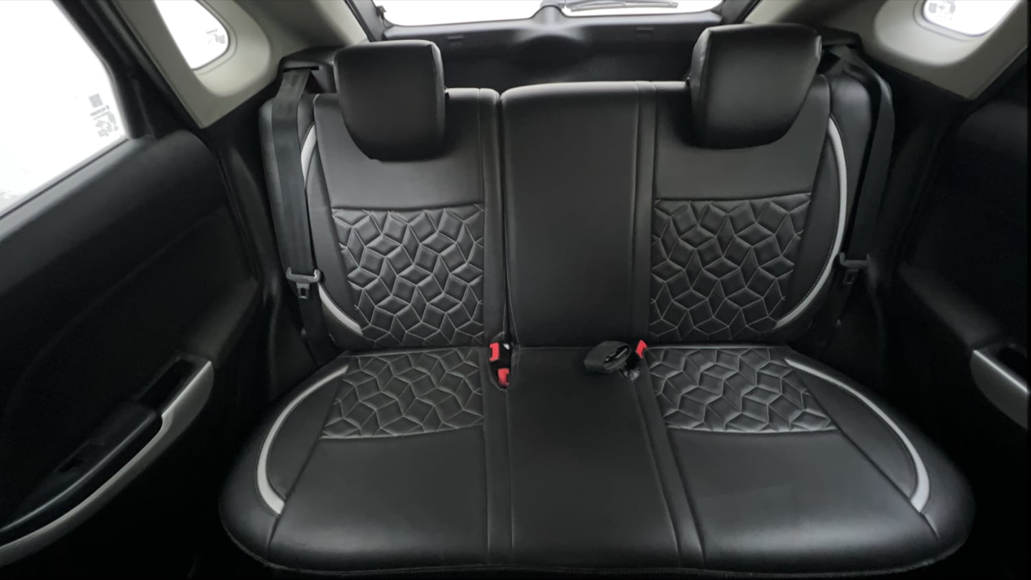 Used 2016 Maruti Suzuki Baleno Delta 1.2 AT Petrol Automatic interior REAR SEAT CONDITION VIEW