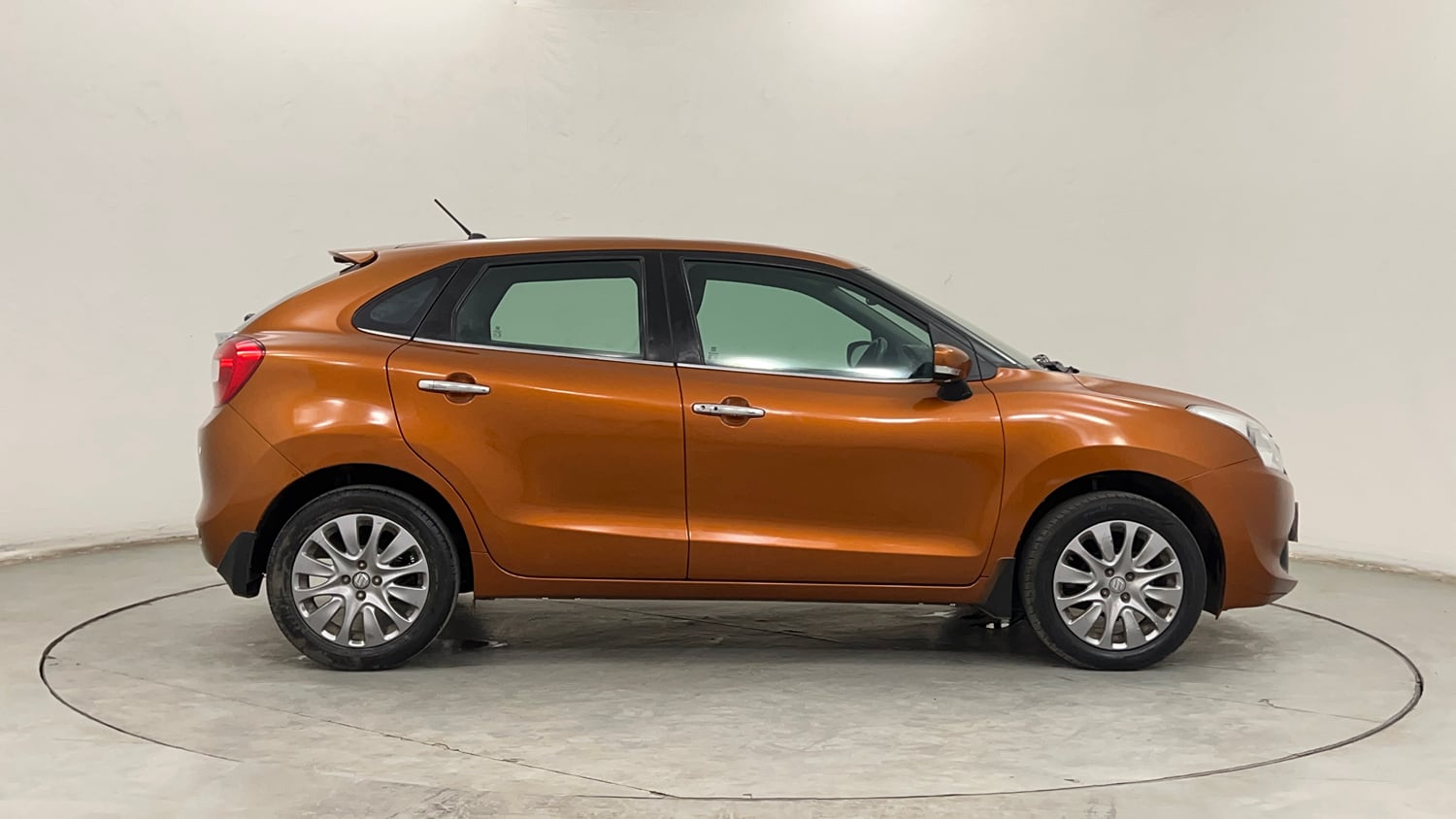 Used 2016 Maruti Suzuki Baleno Zeta 1.2 Petrol Manual exterior RIGHT SIDE VIEW