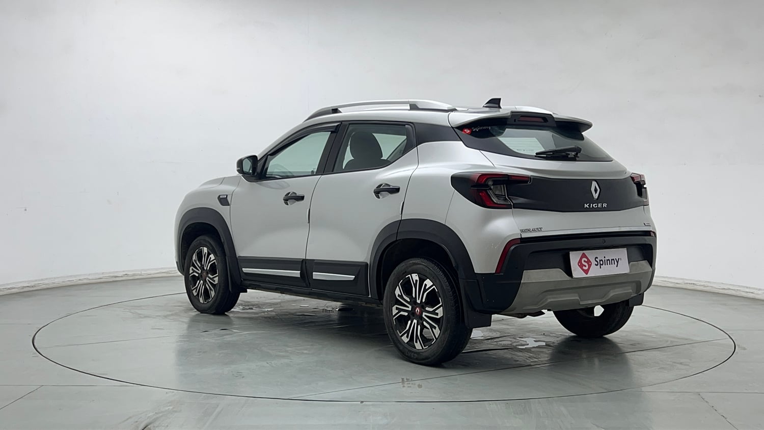 Used 2022 Renault Kiger RXZ 1.0 Turbo MT Petrol Manual exterior LEFT REAR CORNER VIEW