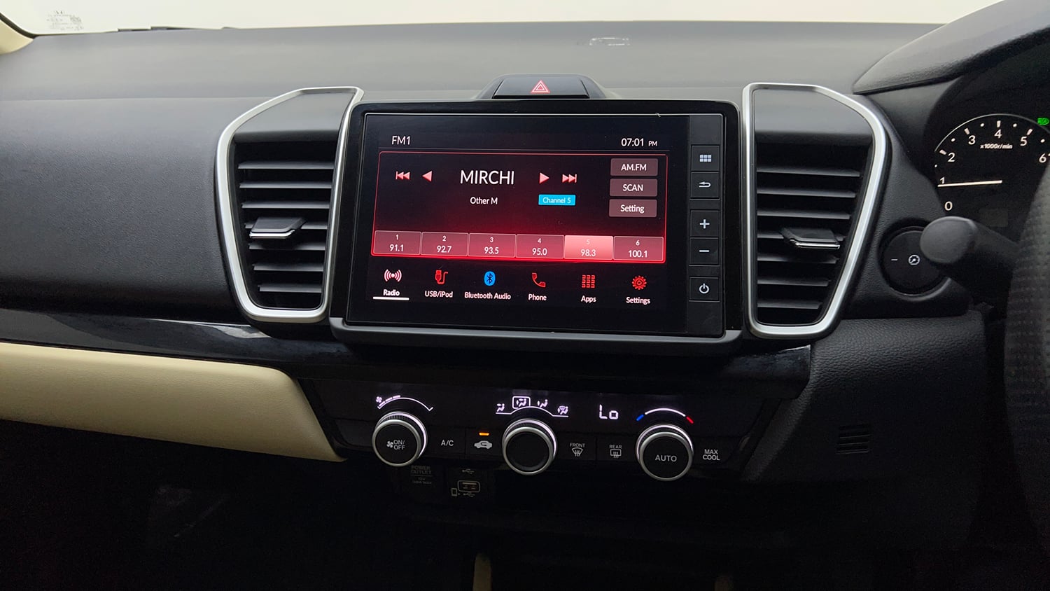 Used 2024 Honda City VX Petrol MT Petrol Manual interior MUSIC SYSTEM & AC CONTROL VIEW
