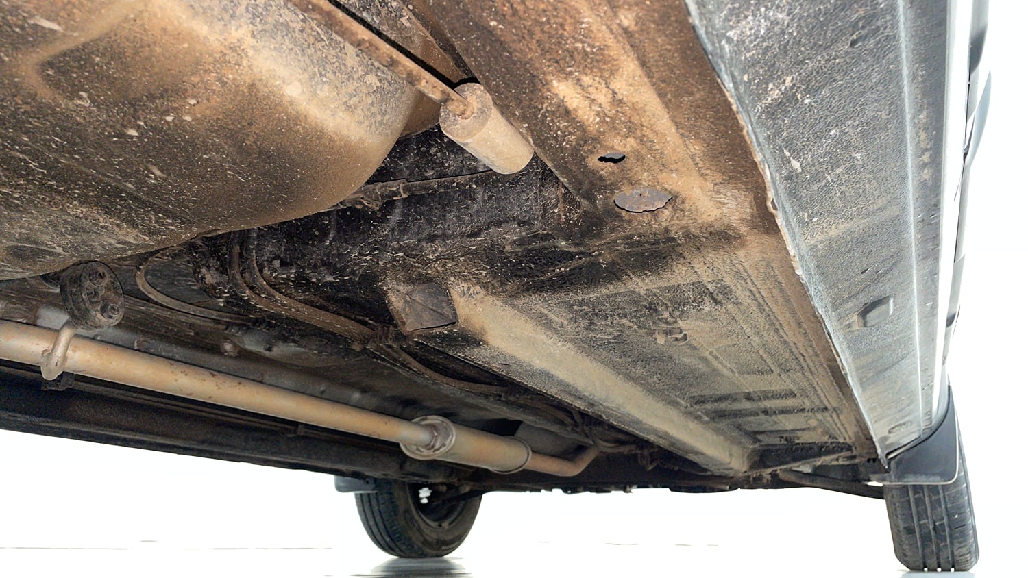 Used 2023 Renault Kwid RXL (O) 1.0 Petrol Manual extra REAR RIGHT UNDERBODY VIEW