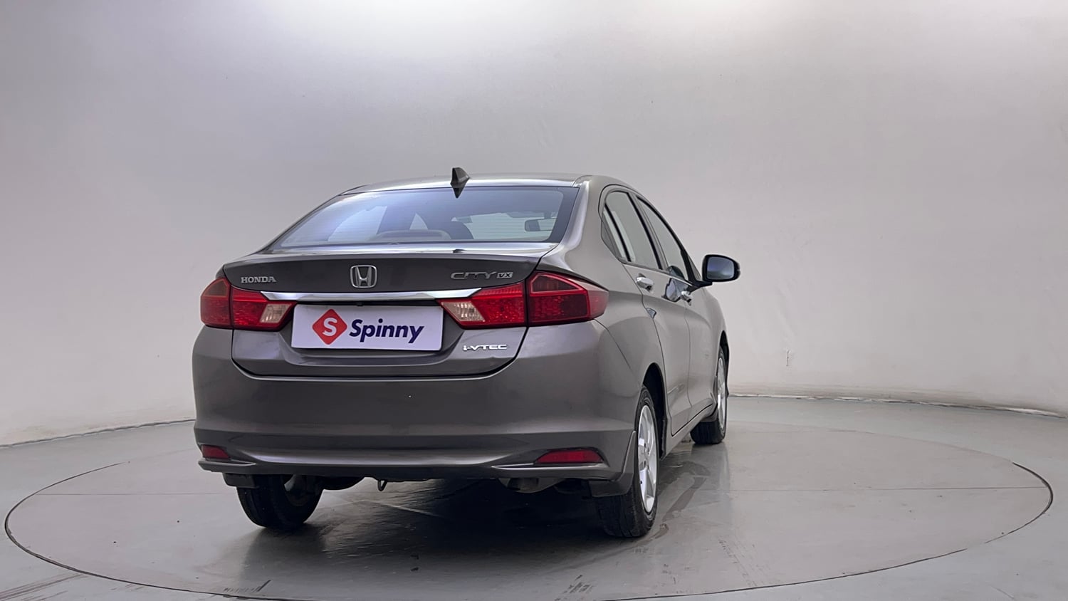 Used 2016 Honda City VX CVT Petrol Automatic exterior RIGHT REAR CORNER VIEW