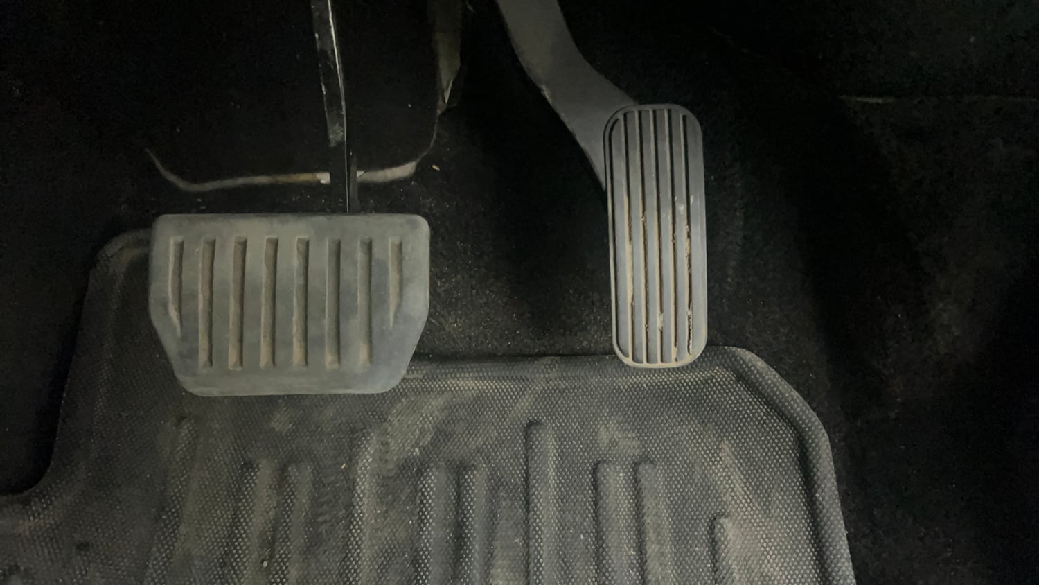Used 2022 Tata Harrier Kaziranga XZA Plus Diesel Automatic interior PEDALS VIEW