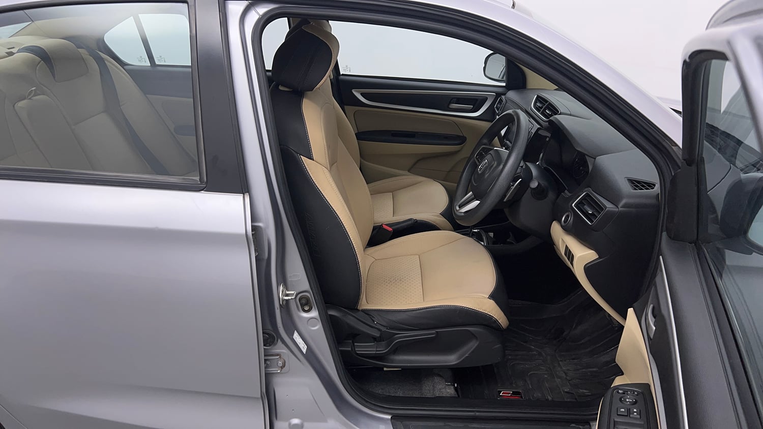 Used 2023 Honda Amaze VX CVT 1.2 Petrol Petrol Automatic interior RIGHT SIDE FRONT DOOR CABIN VIEW