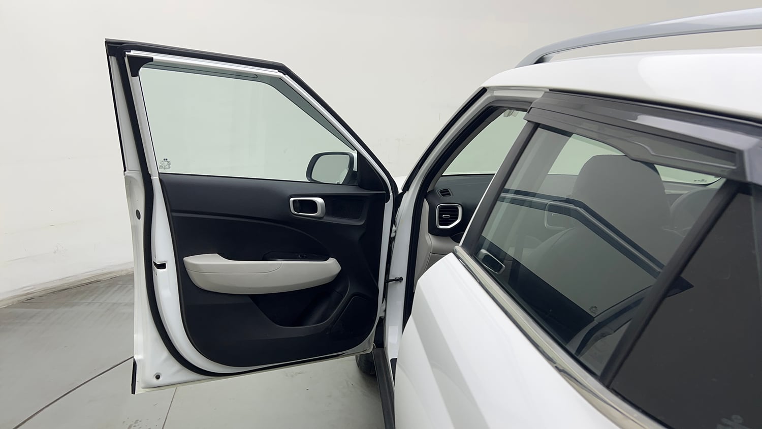 Used 2025 Hyundai Venue S (O) Plus 1.2 Petrol Petrol Manual interior LEFT FRONT DOOR OPEN VIEW