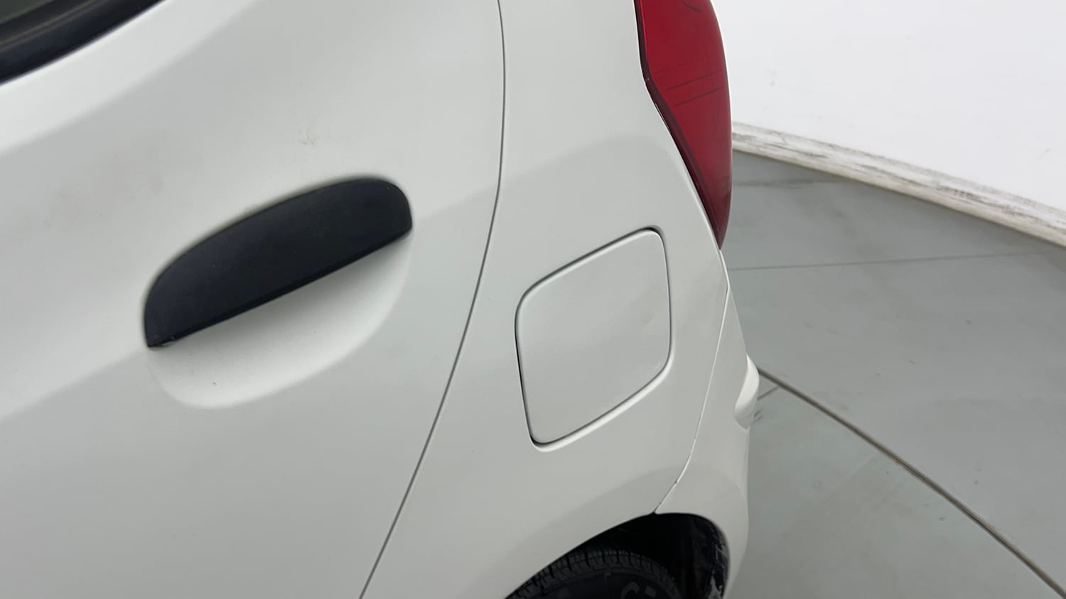 Used 2015 Hyundai i10 Magna 1.1 iRDE2 Petrol Manual dents MINOR DENT