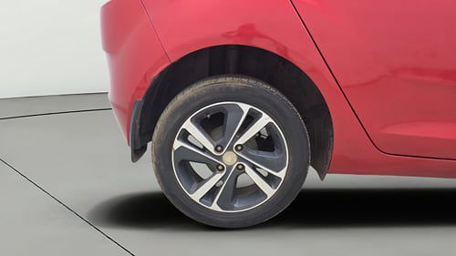 Used 2021 Tata Altroz XZ Petrol Petrol Manual tyres RIGHT REAR TYRE RIM VIEW