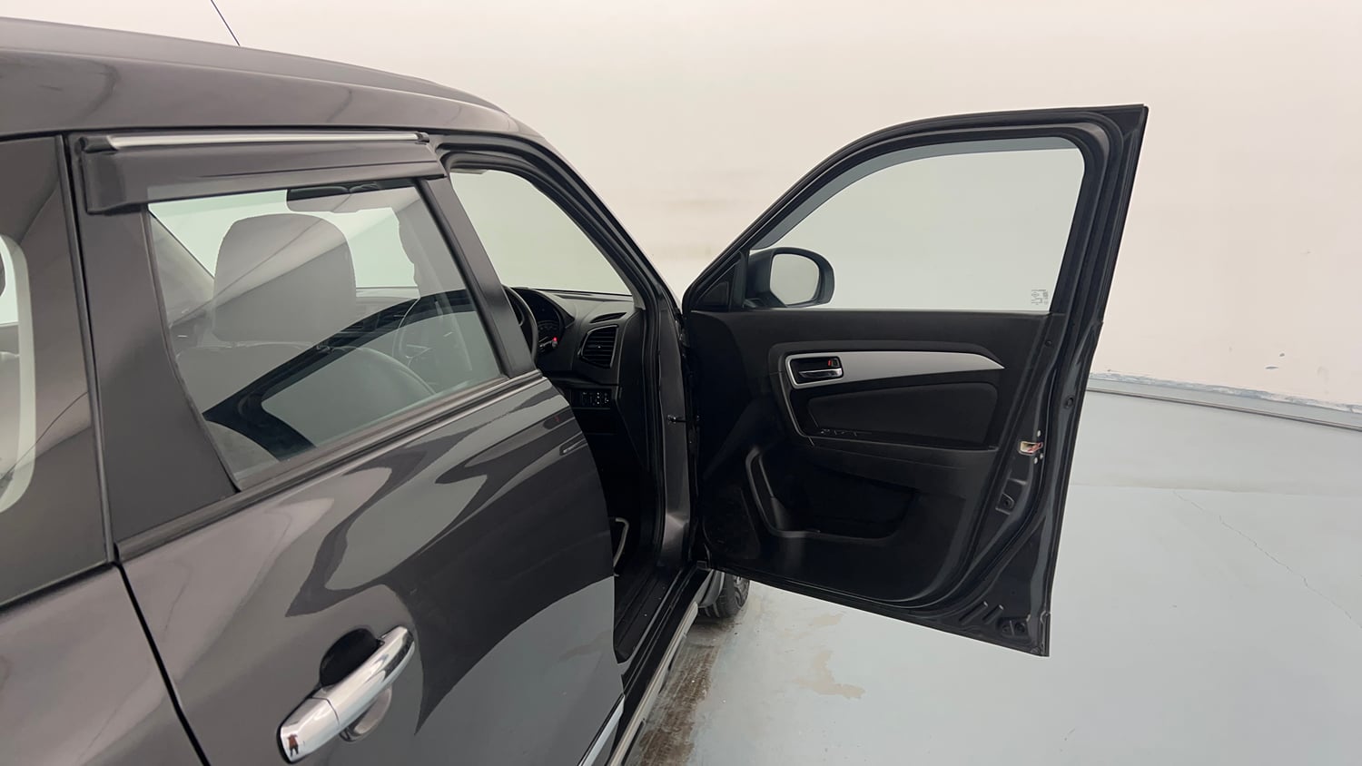 Used 2022 maruti-suzuki Vitara Brezza ZXi Plus Petrol Manual interior RIGHT FRONT DOOR OPEN VIEW