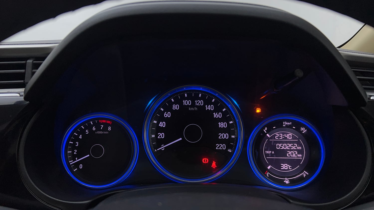 Used 2015 Honda City V Petrol Manual interior CLUSTERMETER VIEW