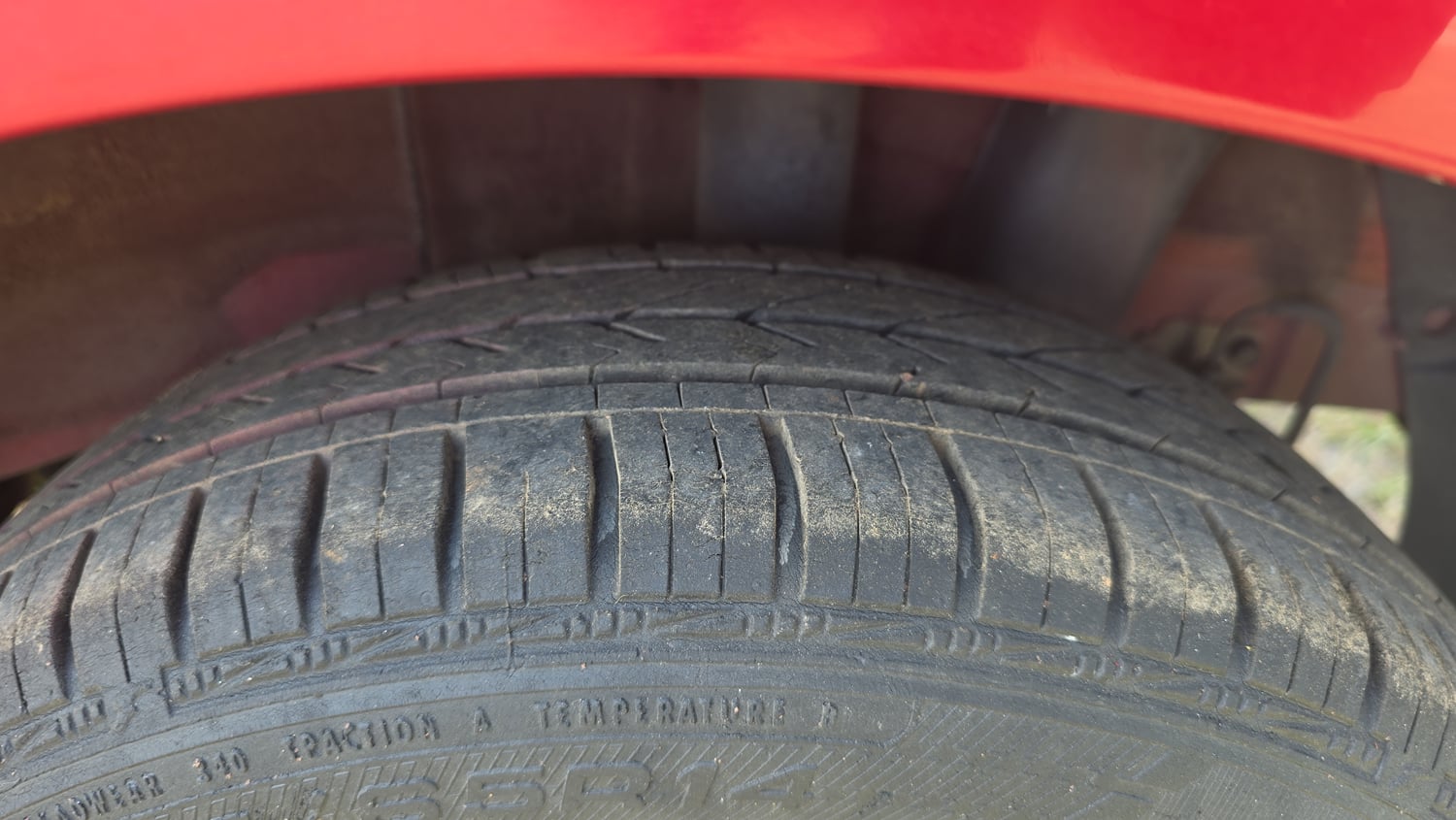 Used 2018 Hyundai Grand i10 Sportz 1.2 Kappa VTVT Petrol Manual tyres LEFT REAR TYRE TREAD VIEW