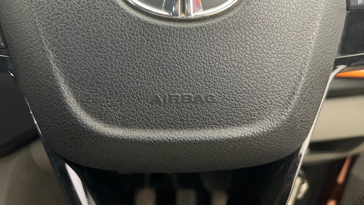Used 2019 Tata Tiago Revotron XZ Plus Petrol Manual top_features Airbags