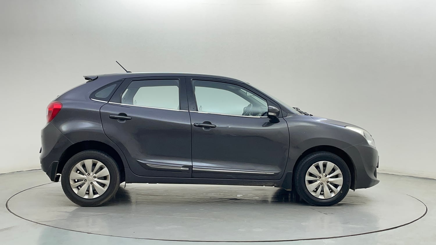 Used 2017 Maruti Suzuki Baleno Delta 1.2 AT Petrol Automatic exterior RIGHT SIDE VIEW