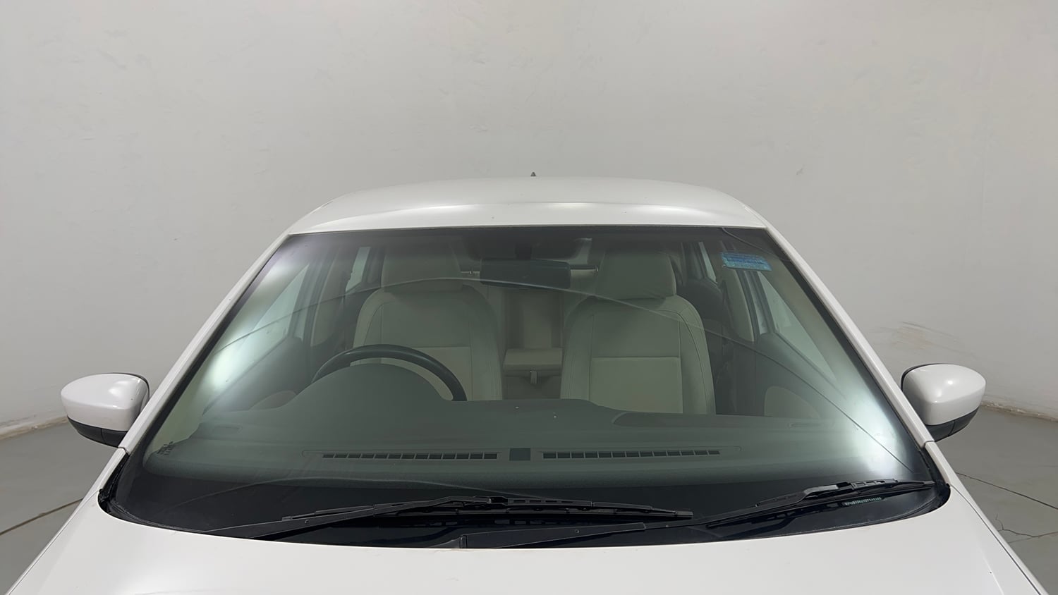 Used 2013 Volkswagen Vento Highline Petrol Petrol Manual exterior FRONT WINDSHIELD VIEW