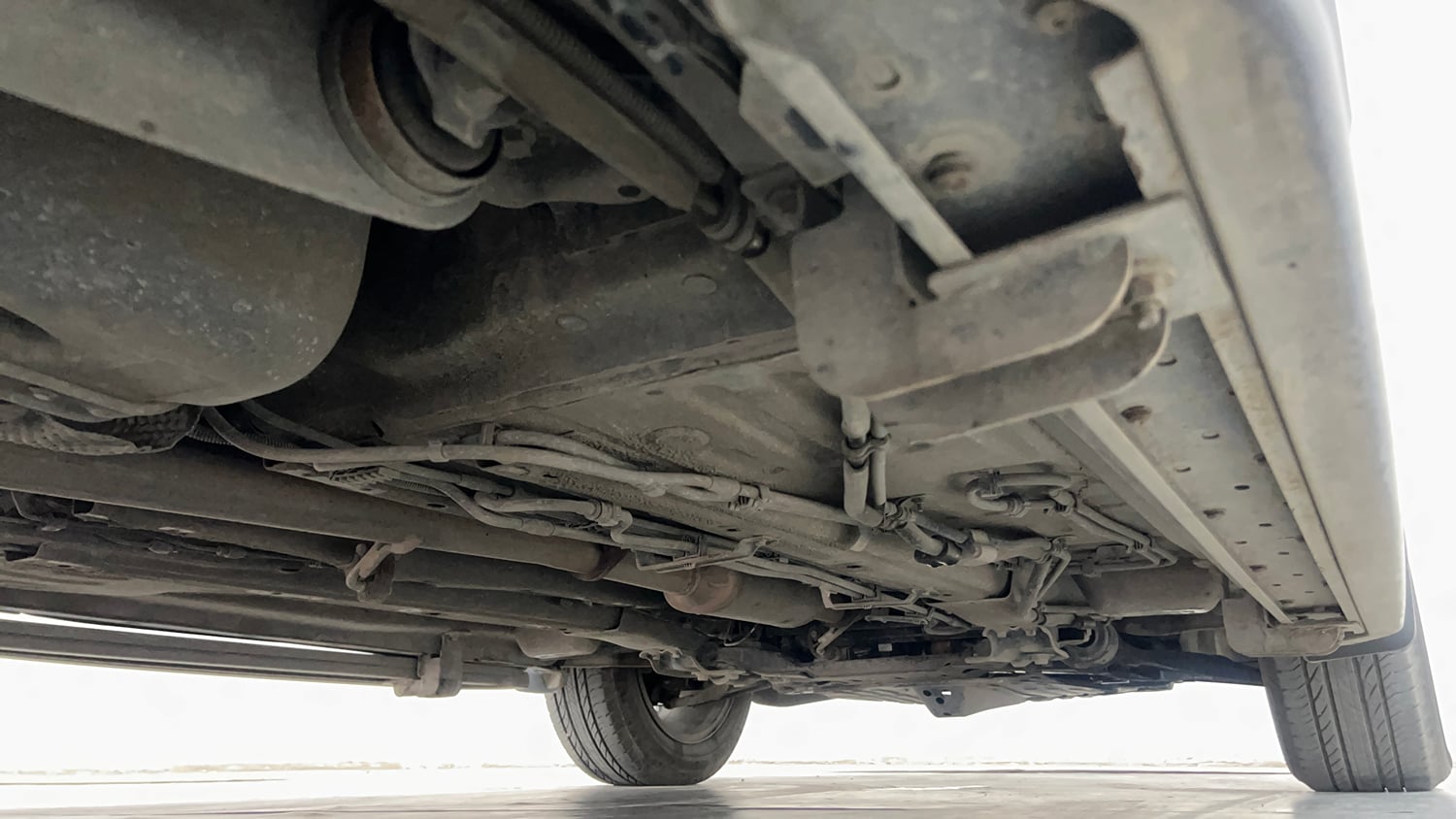 Used 2022 Tata Safari XZA Plus 6 S Dark Edition Diesel Automatic extra REAR RIGHT UNDERBODY VIEW