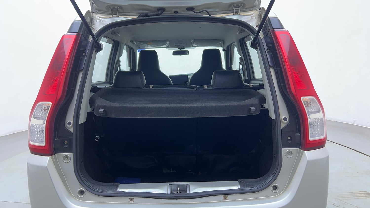 Used 2020 Maruti Suzuki Wagon R ZXi 1.2 AMT Petrol Automatic interior DICKY INSIDE VIEW