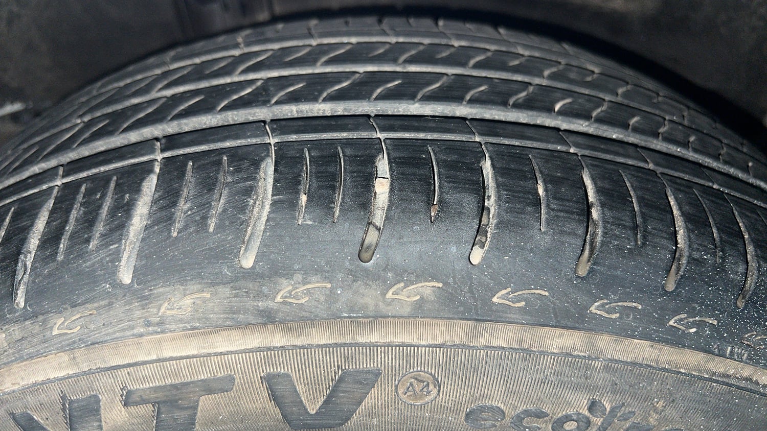 Used 2024 Honda City VX Petrol MT Petrol Manual tyres RIGHT REAR TYRE TREAD VIEW
