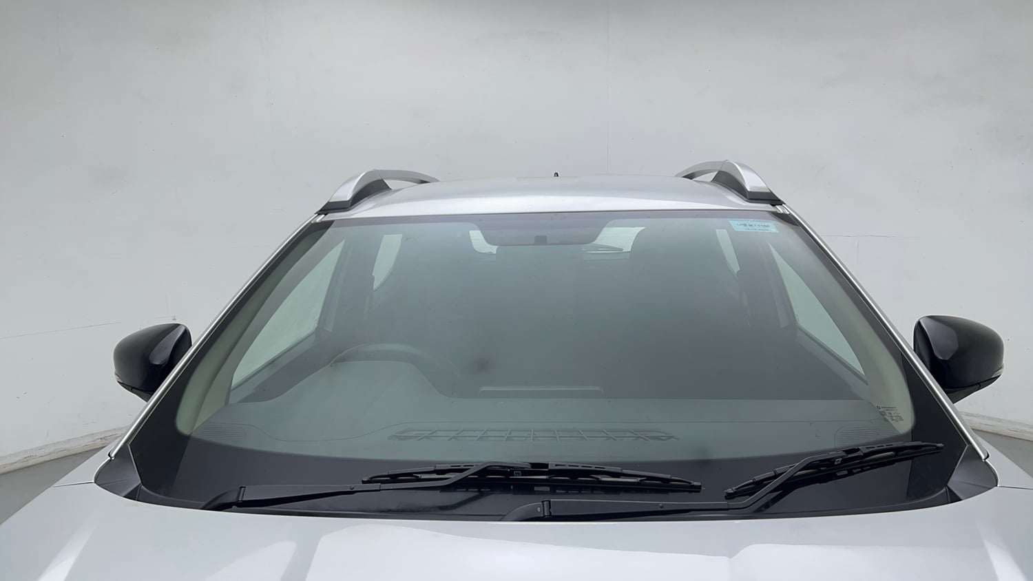 Used 2022 Renault Kiger RXZ 1.0 Turbo MT Petrol Manual exterior FRONT WINDSHIELD VIEW