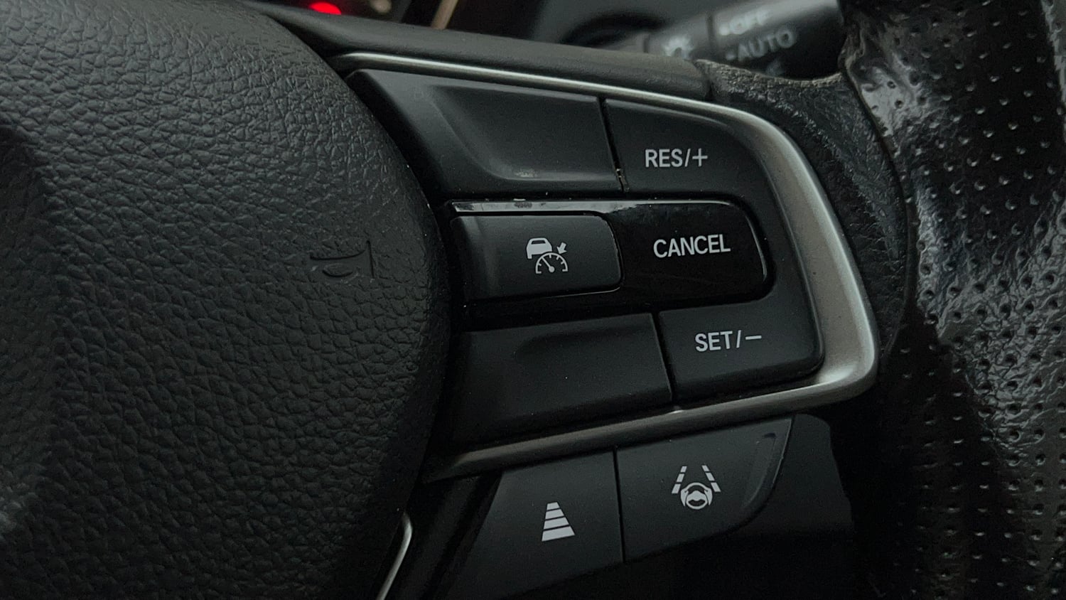Used 2024 Honda City VX Petrol MT Petrol Manual top_features Cruise control