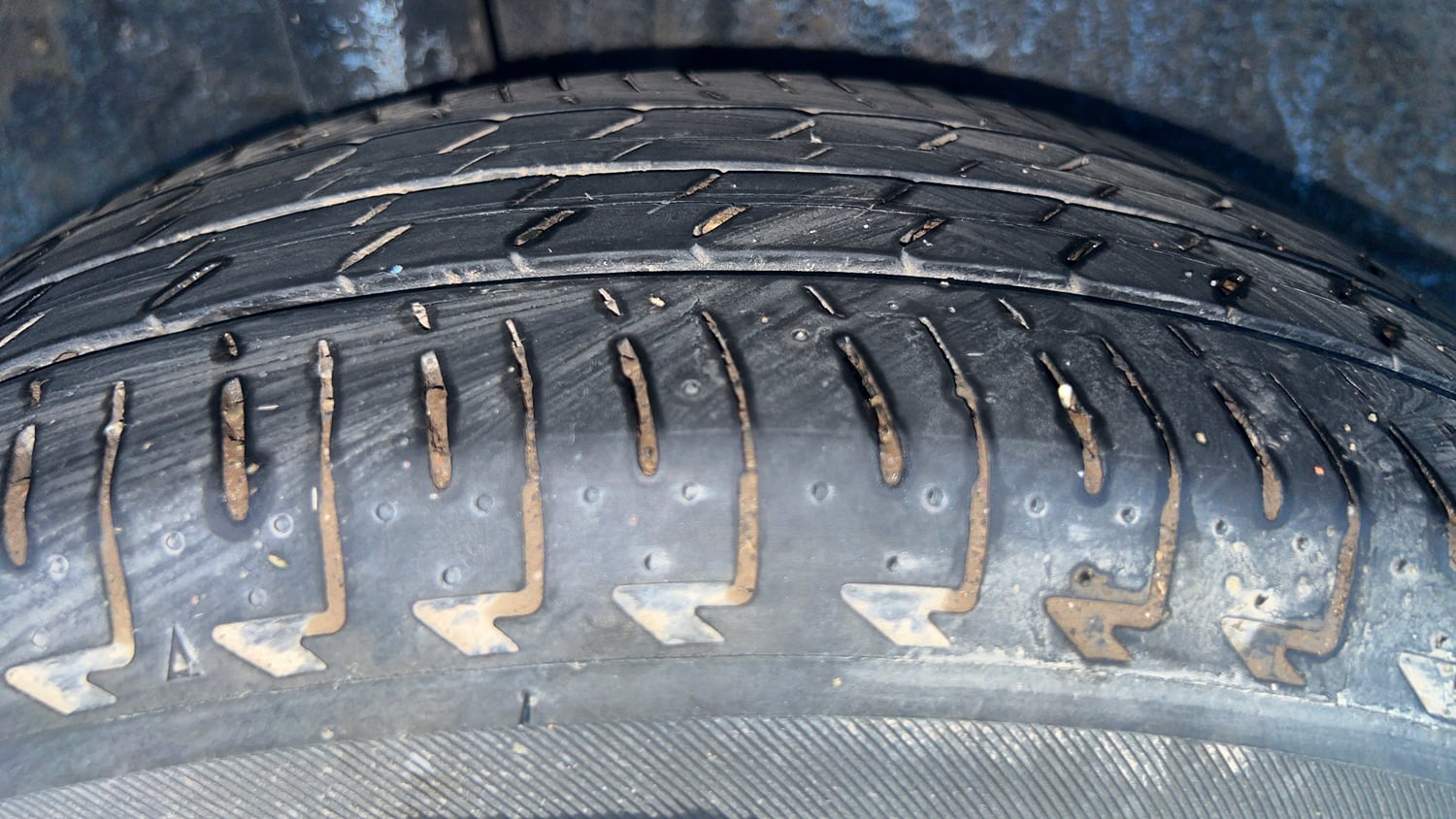 Used 2021 Maruti Suzuki Wagon R ZXi 1.2 AMT Petrol Automatic tyres RIGHT REAR TYRE TREAD VIEW