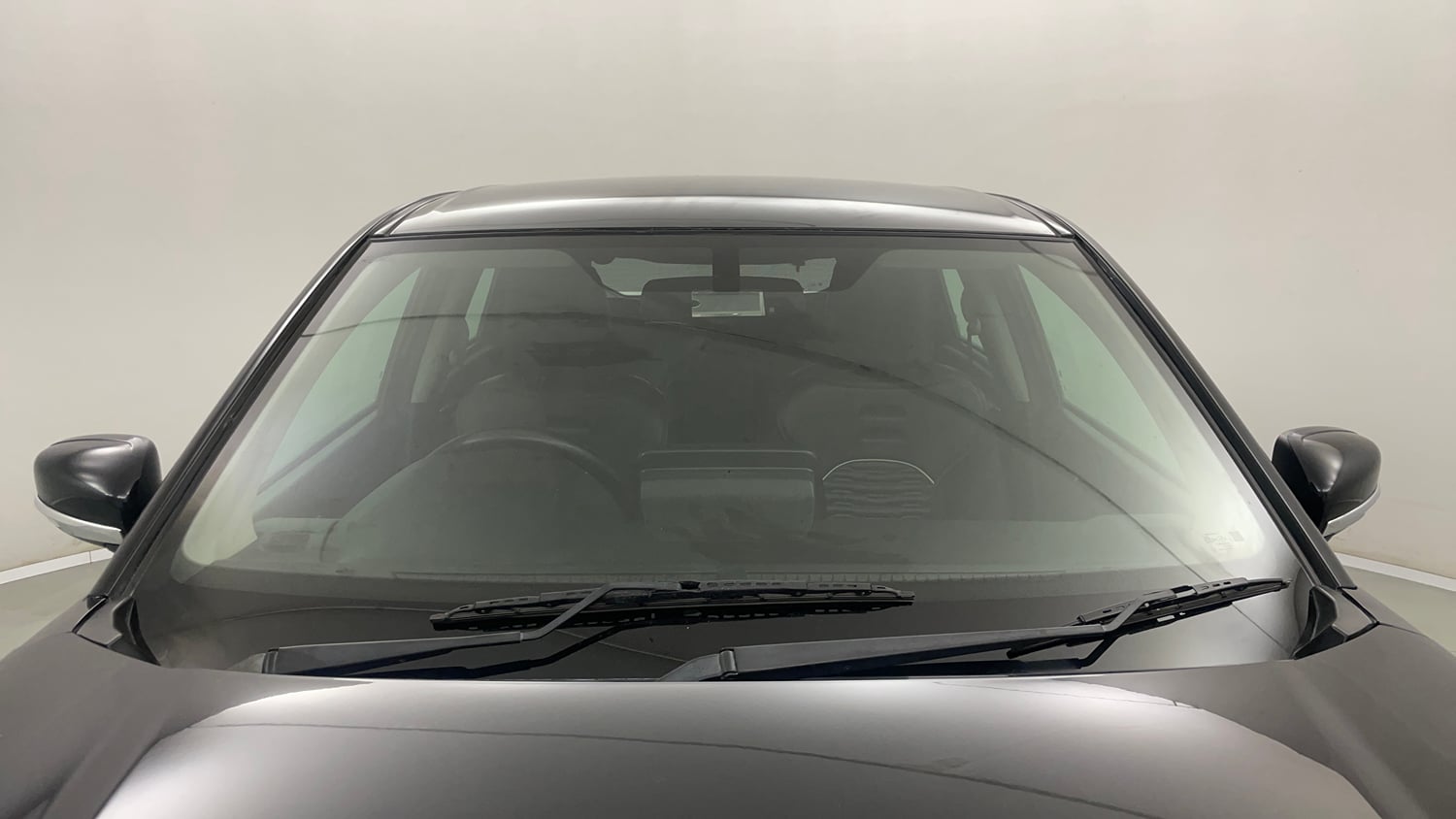 Used 2023 Maruti Suzuki Grand Vitara Zeta Smart Hybrid Petrol Manual exterior FRONT WINDSHIELD VIEW
