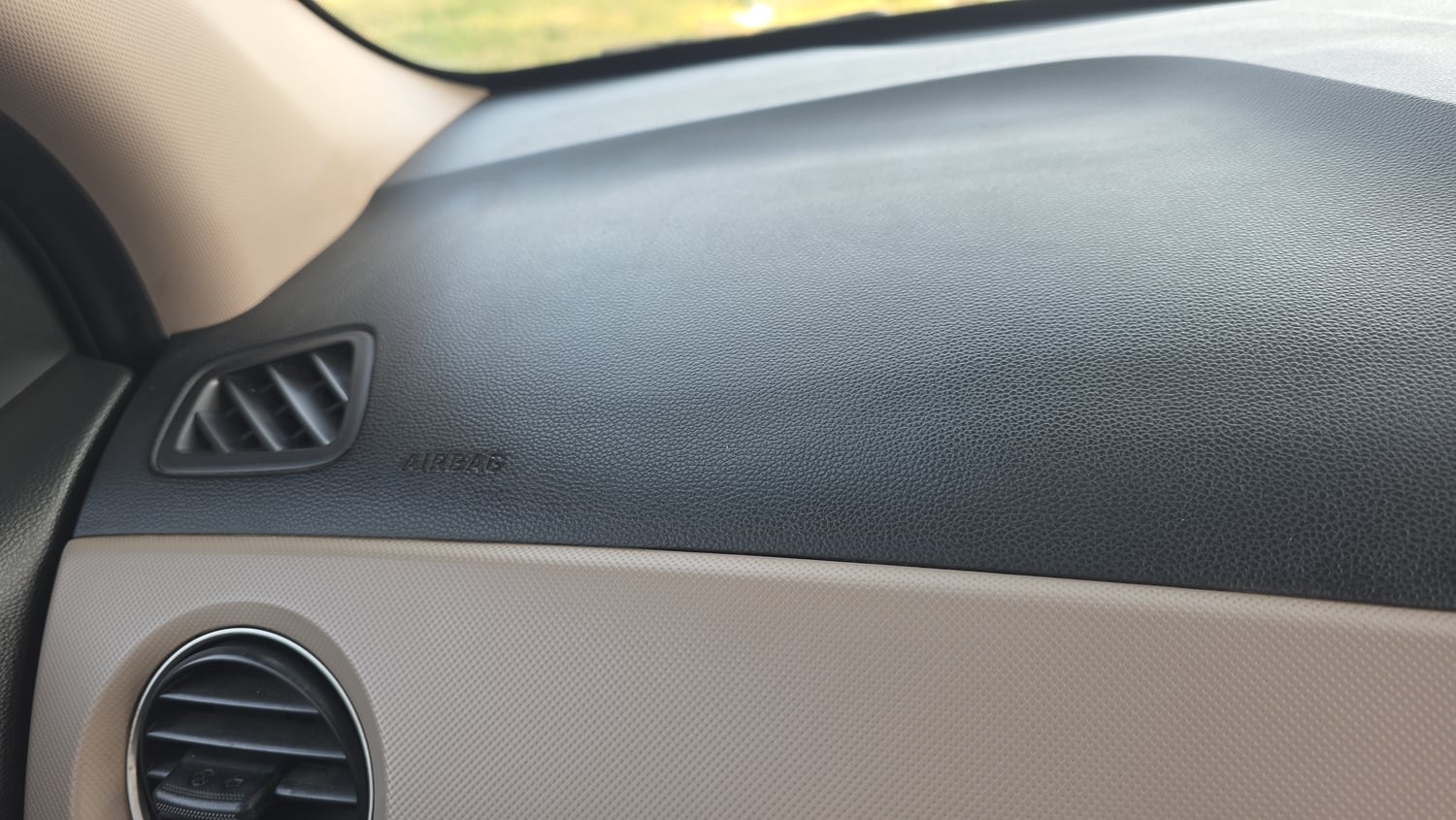 Used 2018 Hyundai Grand i10 Sportz 1.2 Kappa VTVT Petrol Manual top_features Airbags