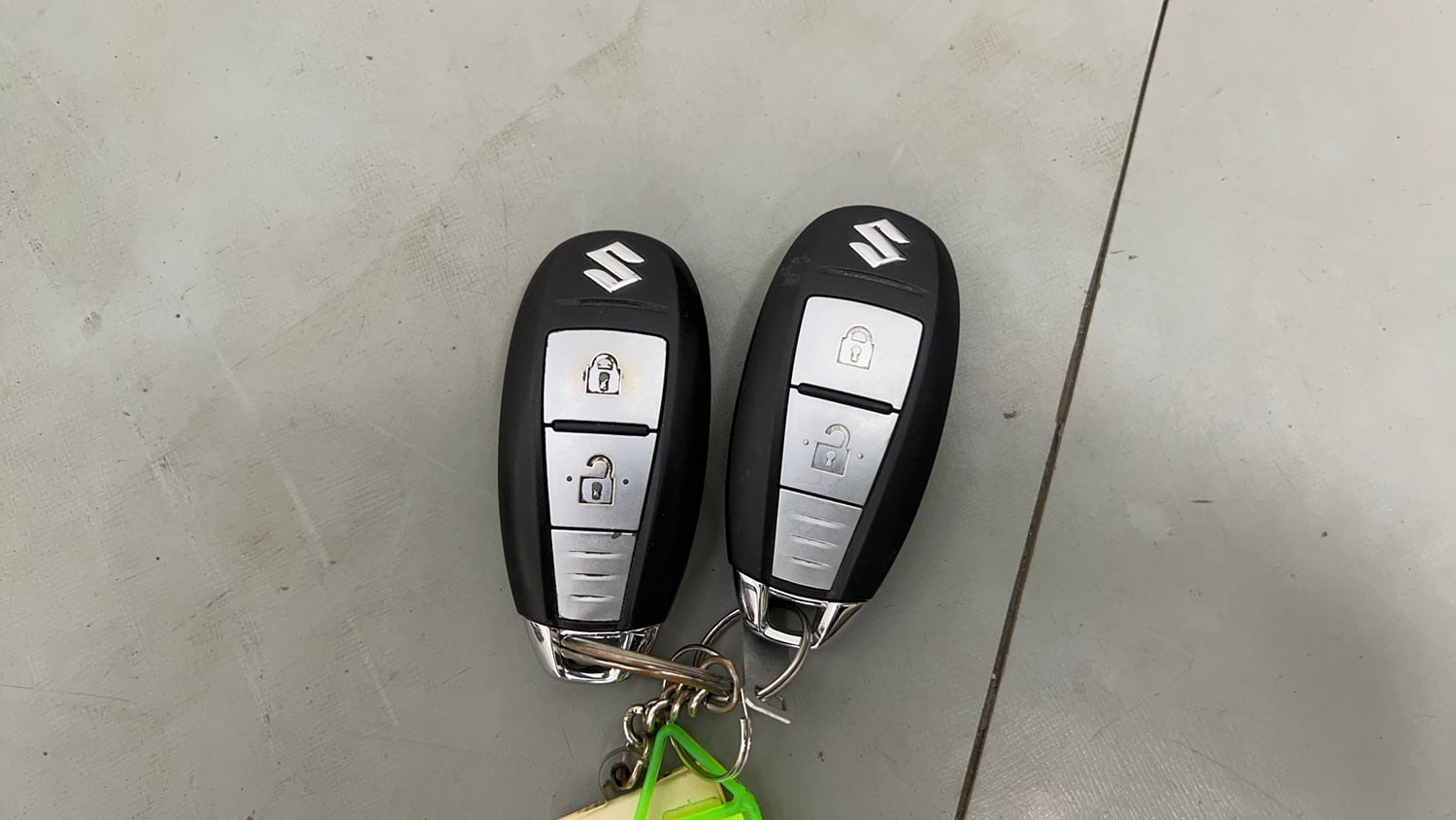 Used 2016 Maruti Suzuki Baleno Zeta 1.2 Petrol Manual extra CAR KEY VIEW