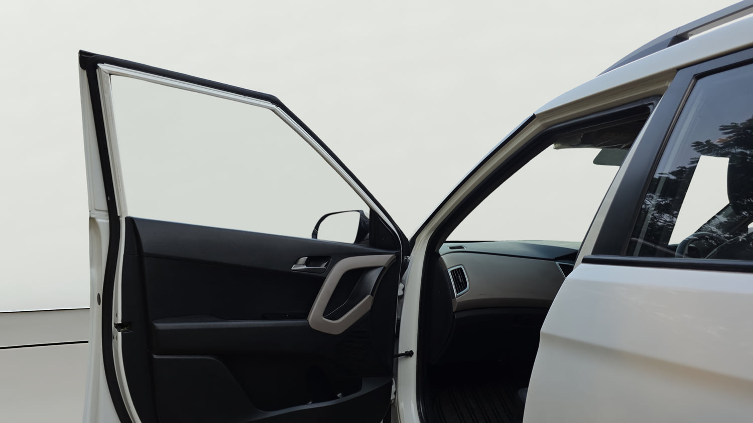Used 2018 Hyundai Creta S 1.4 CRDI Diesel Manual interior LEFT FRONT DOOR OPEN VIEW