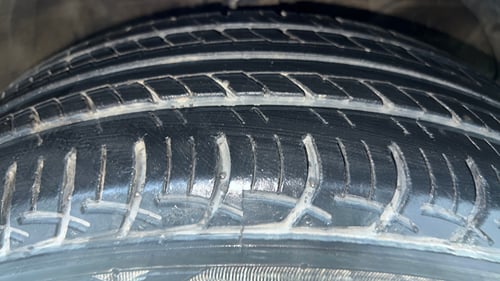 Used 2017 Maruti Suzuki Baleno Delta 1.2 Petrol Manual tyres RIGHT FRONT TYRE TREAD VIEW