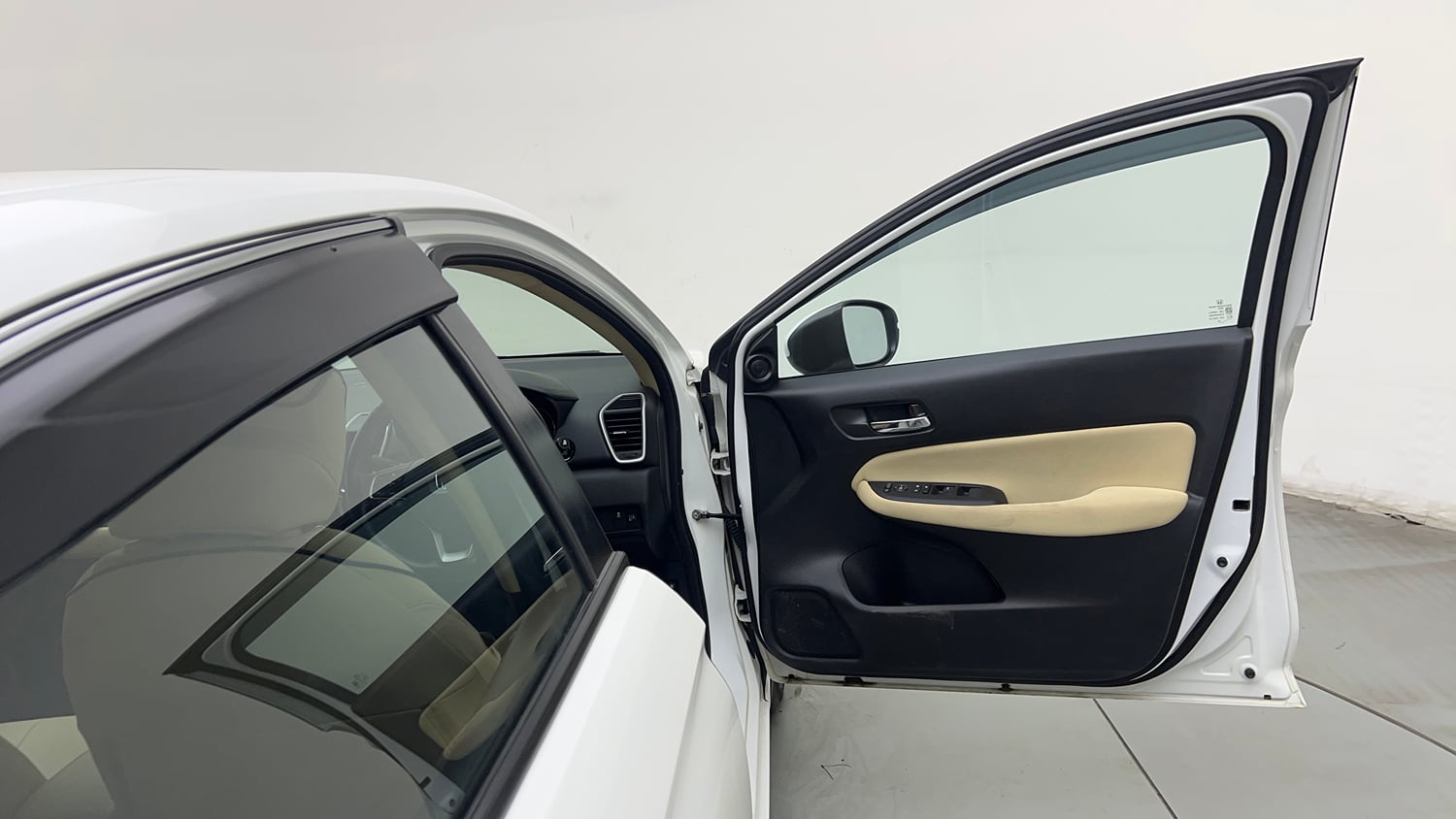 Used 2024 Honda City VX Petrol MT Petrol Manual interior RIGHT FRONT DOOR OPEN VIEW