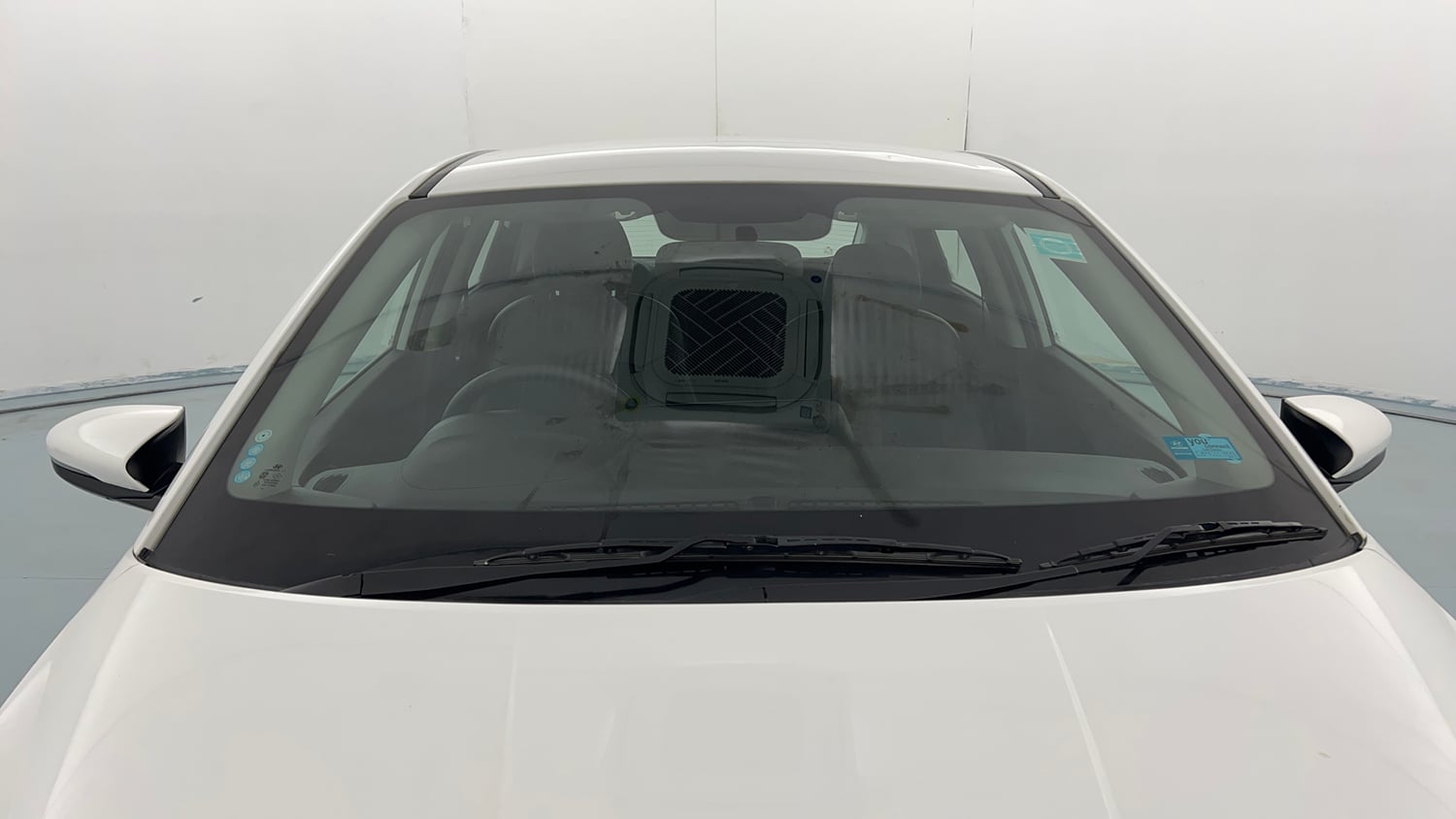 Used 2023 Hyundai i20 Sportz 1.2 MT Petrol Manual exterior FRONT WINDSHIELD VIEW