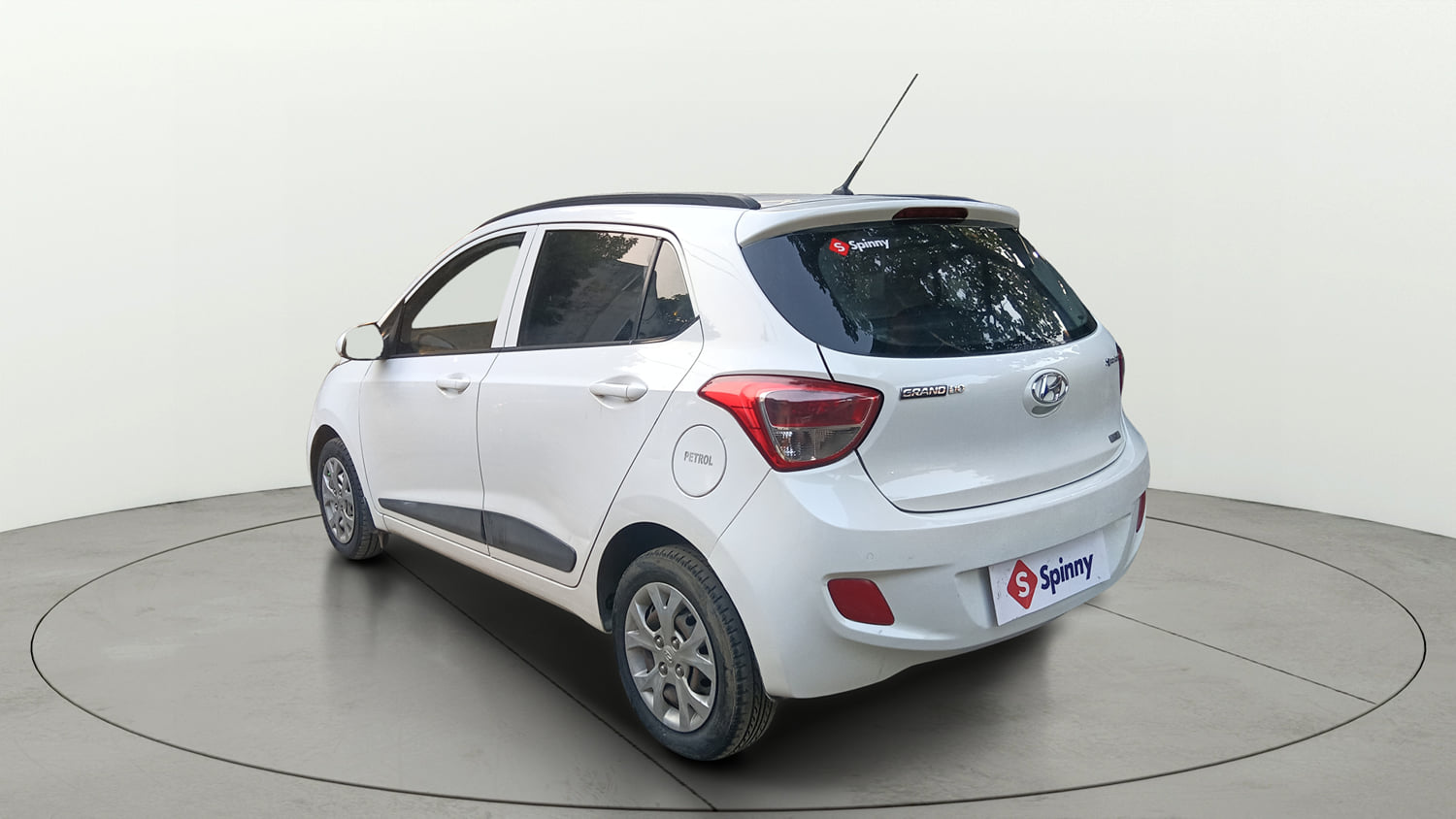 Used 2015 Hyundai Grand i10 Sportz 1.2 Kappa VTVT Petrol Manual exterior LEFT REAR CORNER VIEW