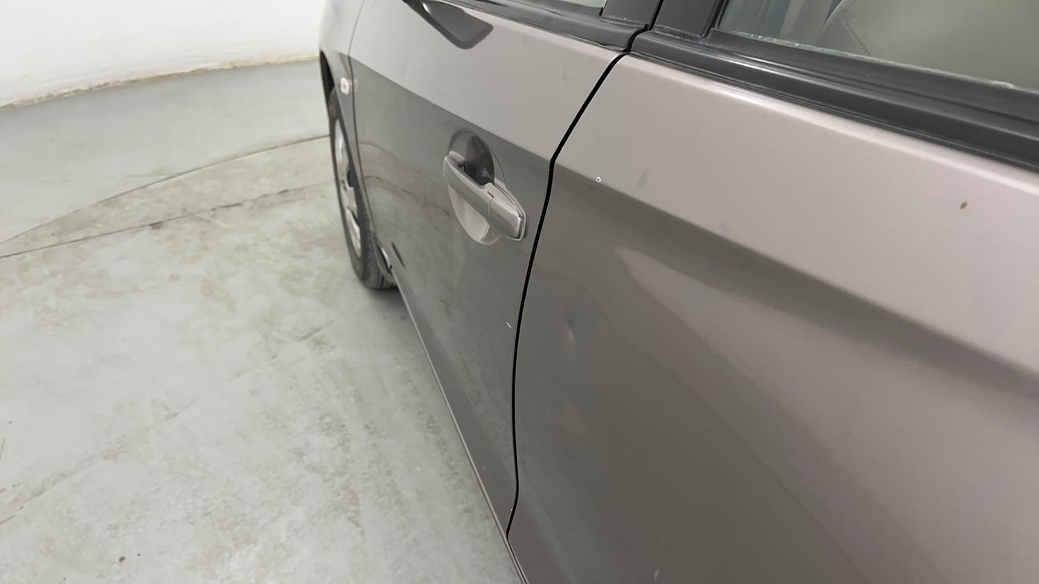 Used 2013 Honda Brio S MT Petrol Manual dents MINOR SCRATCH