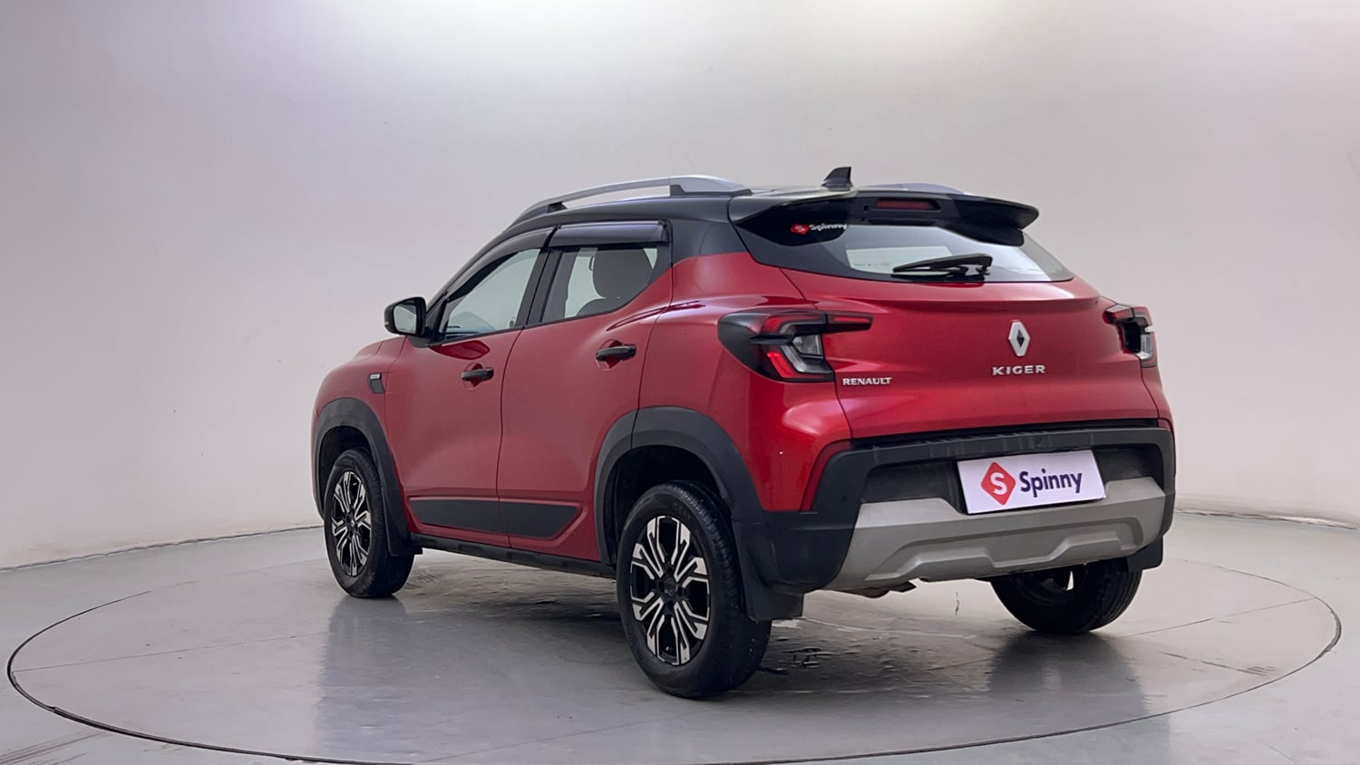 Used 2023 Renault Kiger RXZ AMT Dual Tone Petrol Automatic exterior LEFT REAR CORNER VIEW
