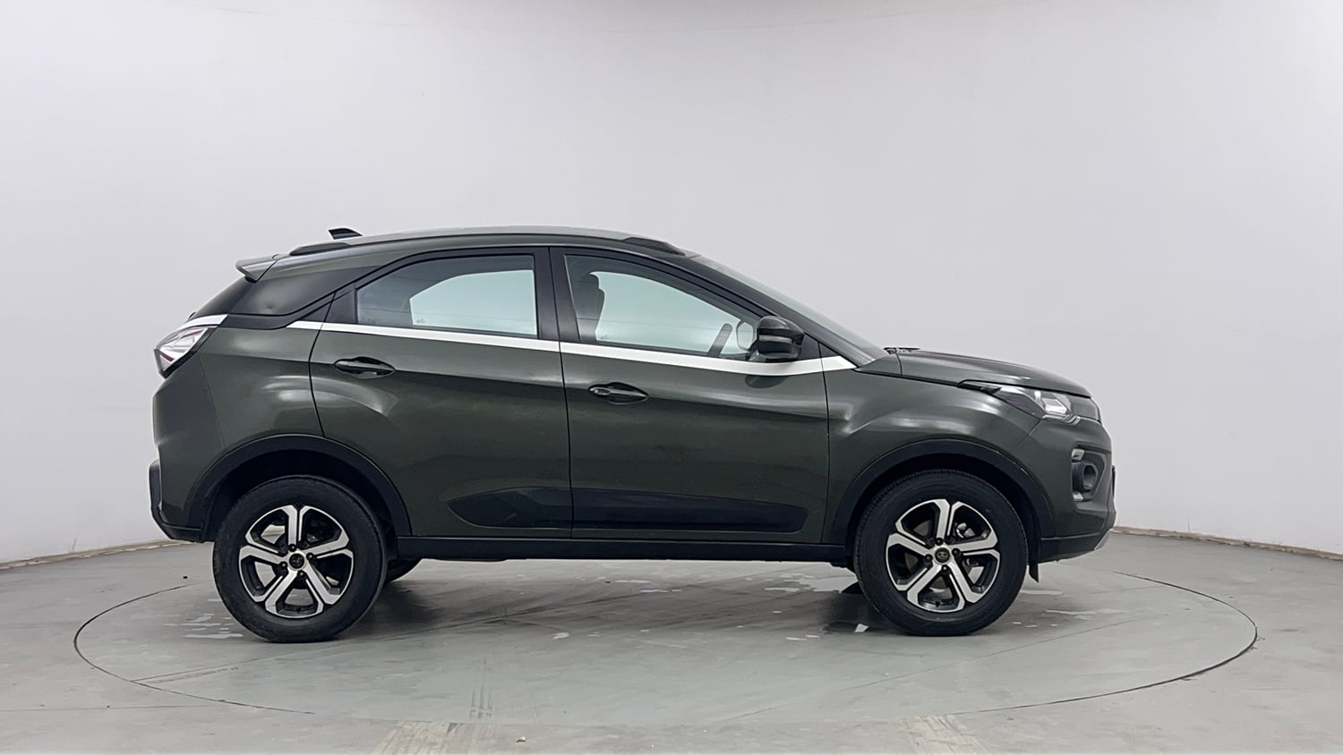 Used 2022 Tata Nexon XZA Plus Diesel Diesel Automatic exterior RIGHT SIDE VIEW