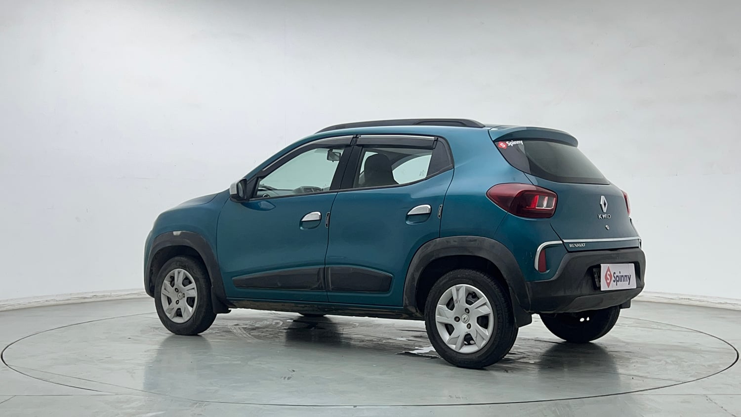 Used 2022 Renault Kwid RXT 1.0 Petrol Manual exterior LEFT REAR CORNER VIEW