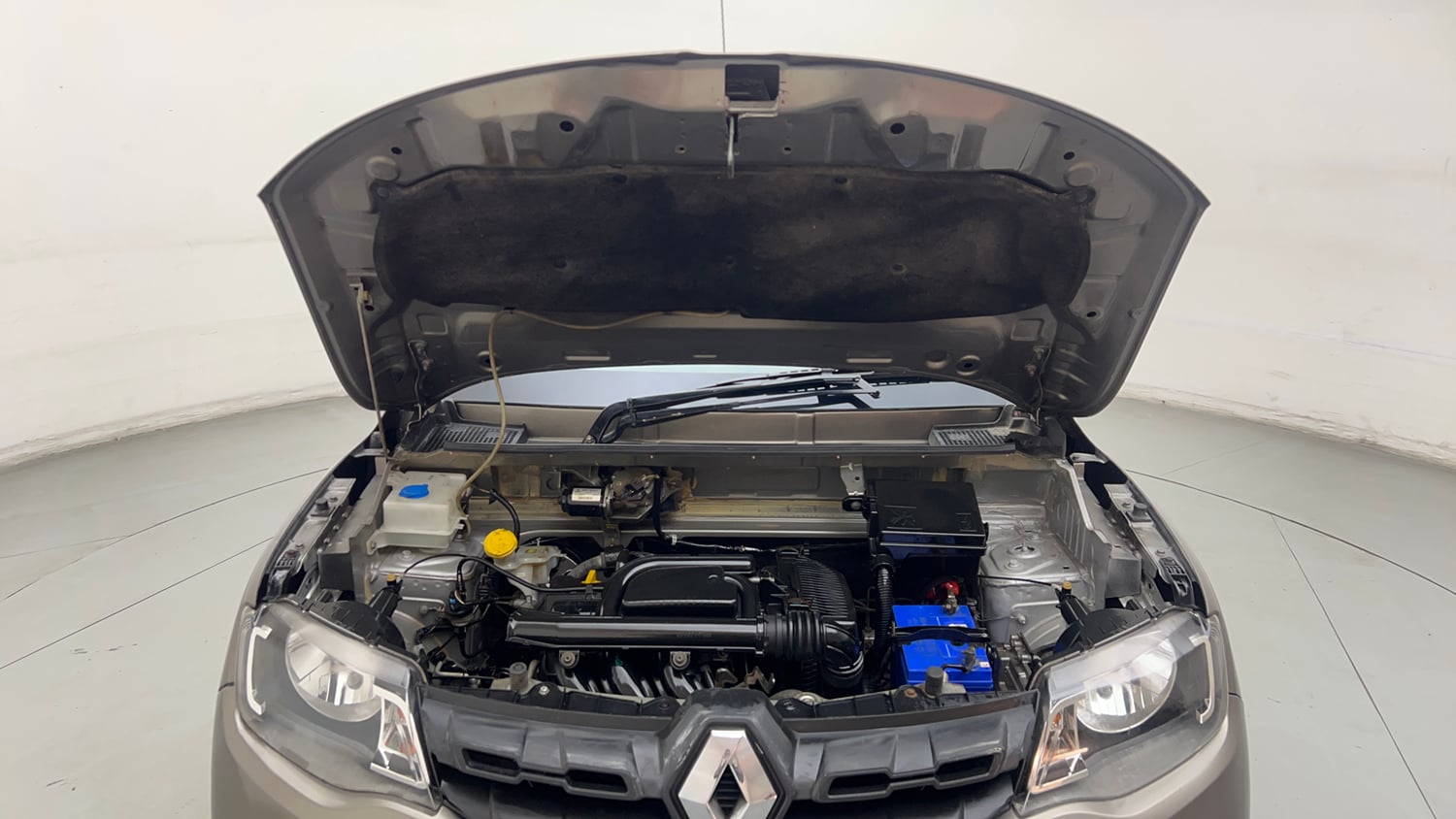 Used 2020 Renault Kwid CLIMBER 1.0 AMT Petrol Automatic engine ENGINE & BONNET OPEN FRONT VIEW