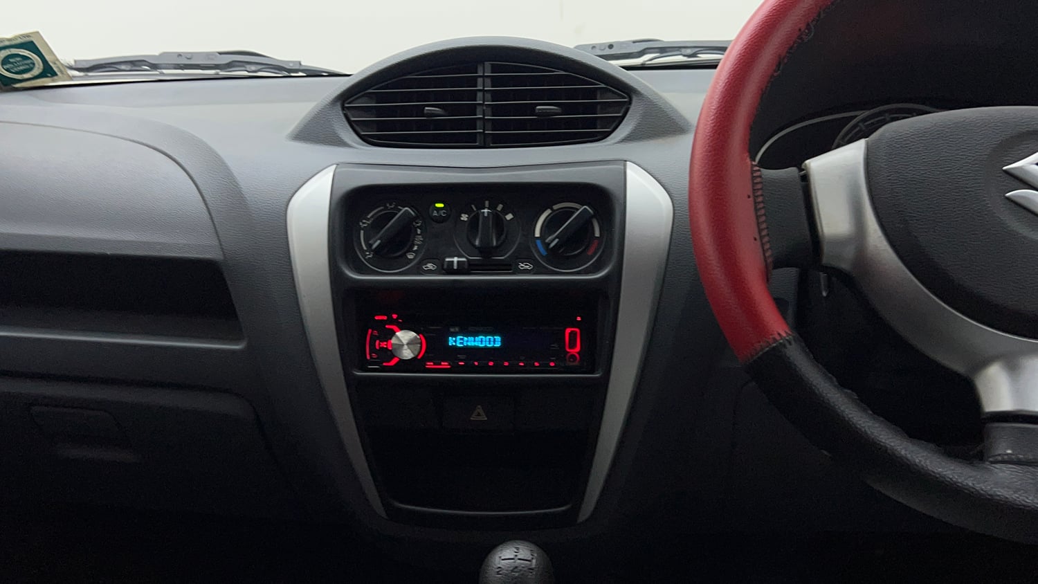 Used 2013 Maruti Suzuki Alto 800 Lxi Petrol Manual interior MUSIC SYSTEM & AC CONTROL VIEW