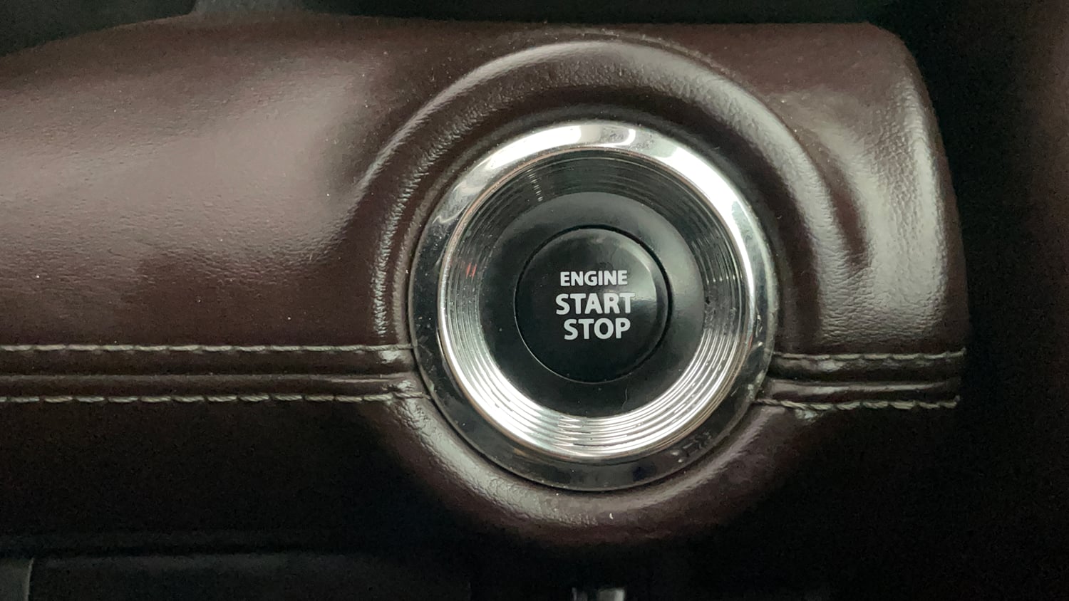 Used 2023 Maruti Suzuki Grand Vitara Zeta Smart Hybrid Petrol Manual top_features Keyless start