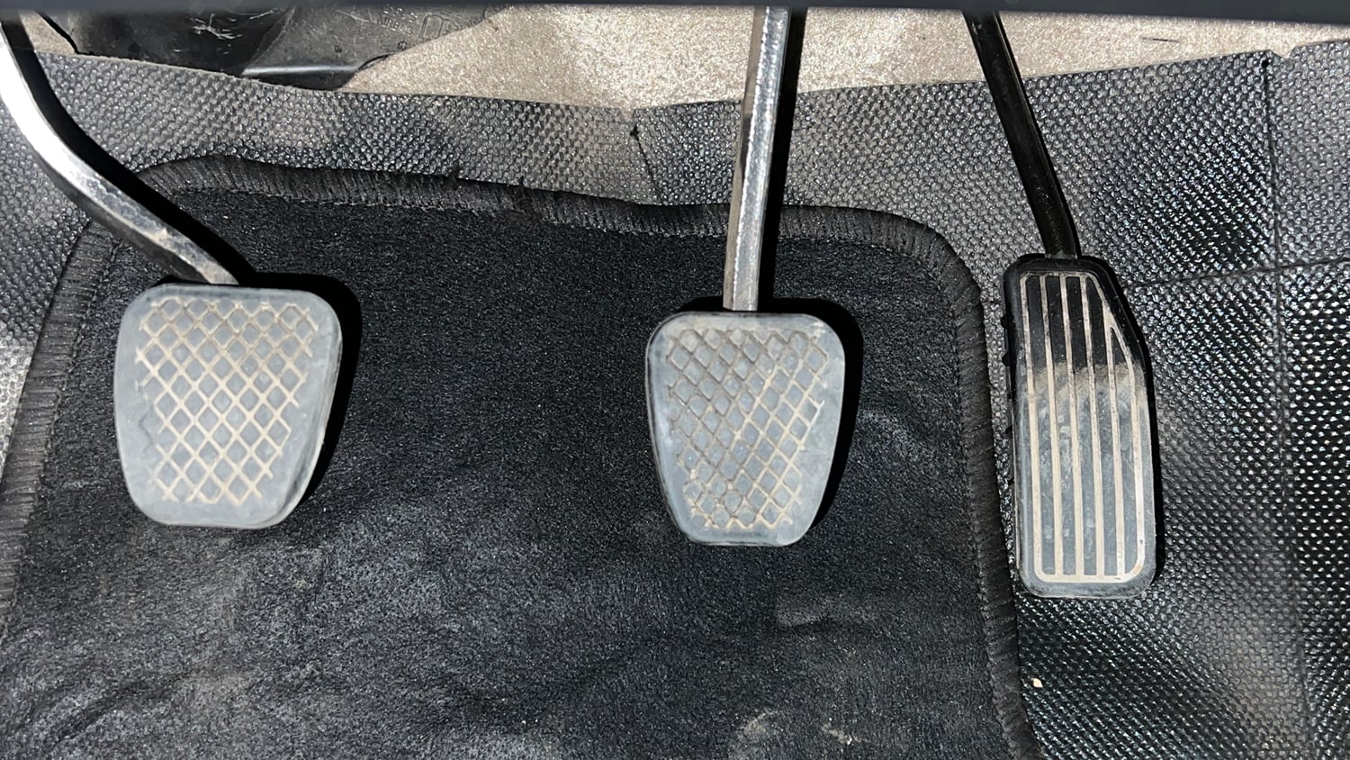 Used 2015 Honda Amaze 1.2 VX i-VTEC Petrol Manual interior PEDALS VIEW