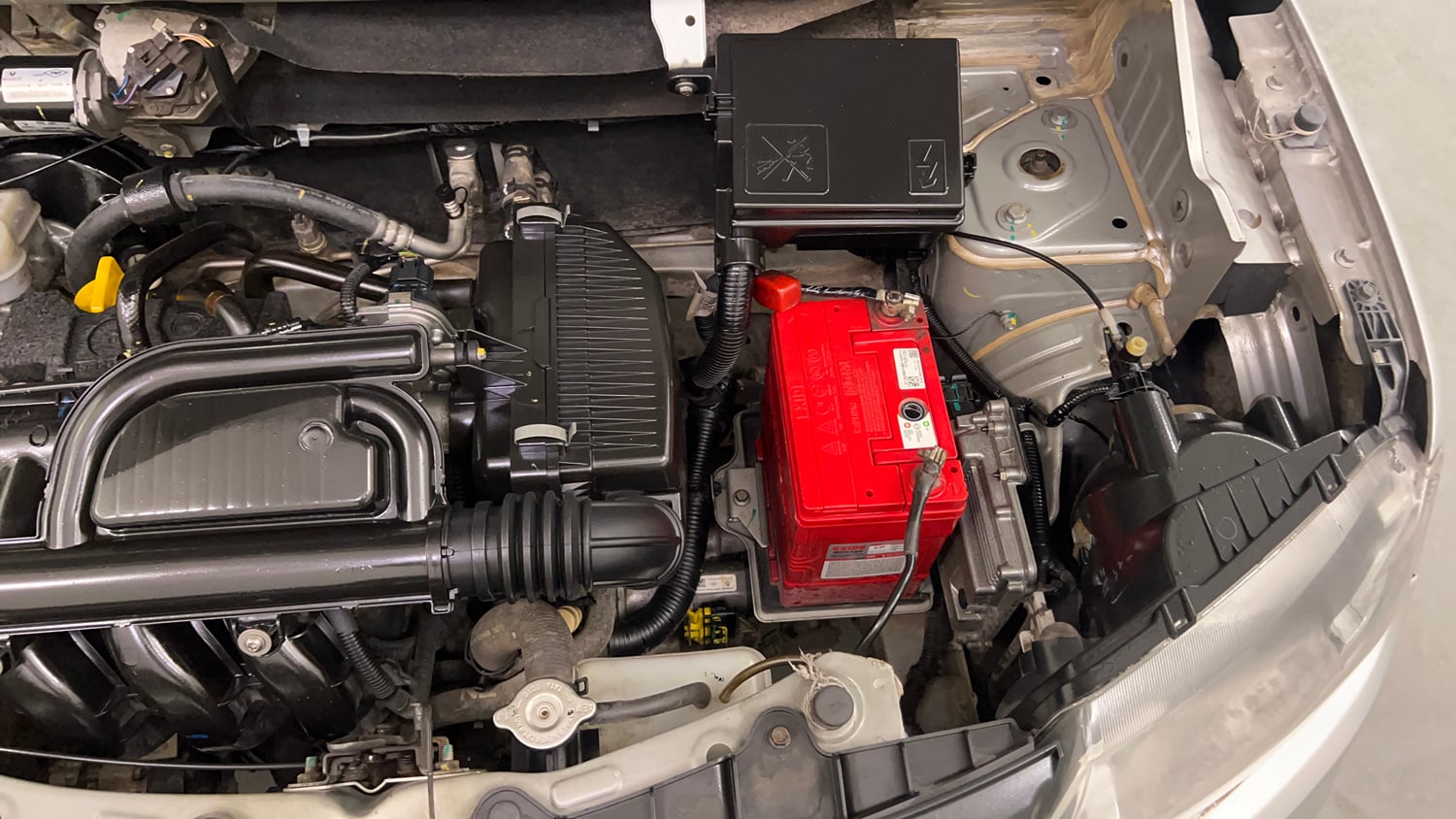 Used 2019 Renault Kwid 1.0 RXT AMT Opt Petrol Automatic engine ENGINE LEFT SIDE VIEW