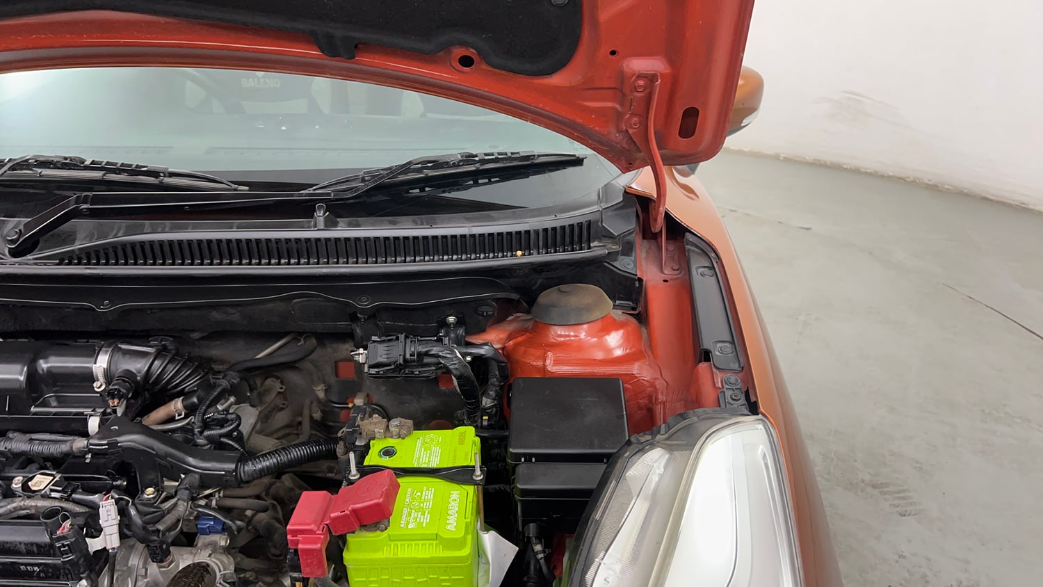 Used 2016 Maruti Suzuki Baleno Zeta 1.2 Petrol Manual engine ENGINE LEFT SIDE HINGE & APRON VIEW