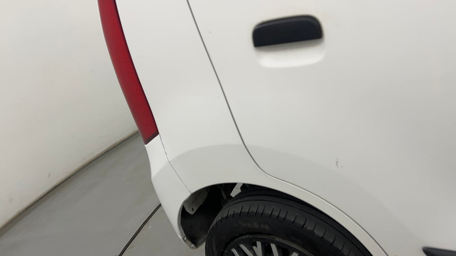 Used 2017 Maruti Suzuki Wagon R Vxi (ABS-Airbag) Petrol Manual dents MINOR SCRATCH