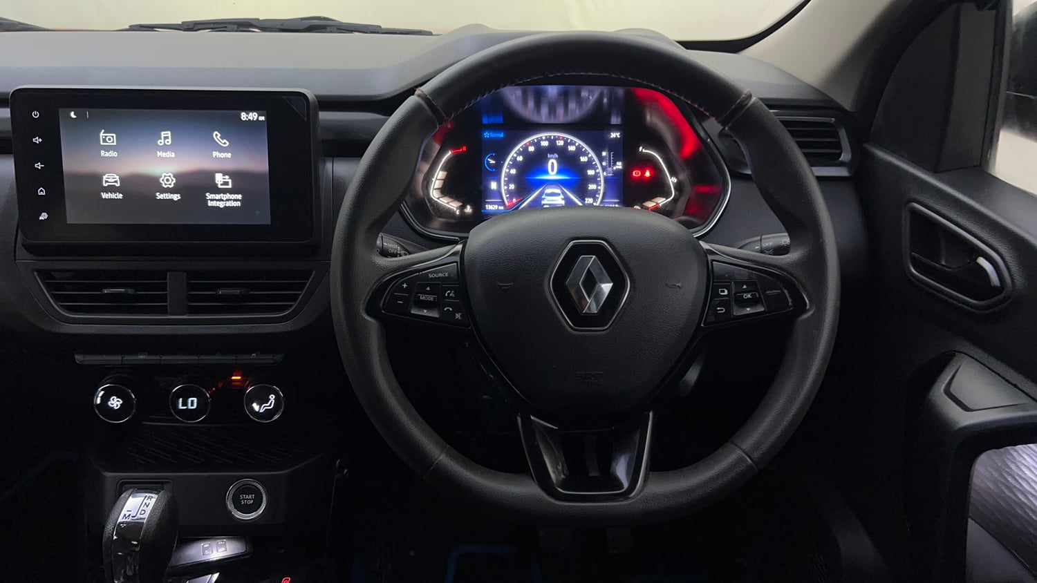 Used 2023 Renault Kiger RXZ AMT Dual Tone Petrol Automatic interior STEERING VIEW