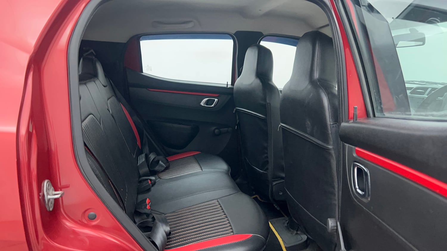 Used 2018 Renault Kwid 1.0 RXT AMT Petrol Automatic interior RIGHT SIDE REAR DOOR CABIN VIEW