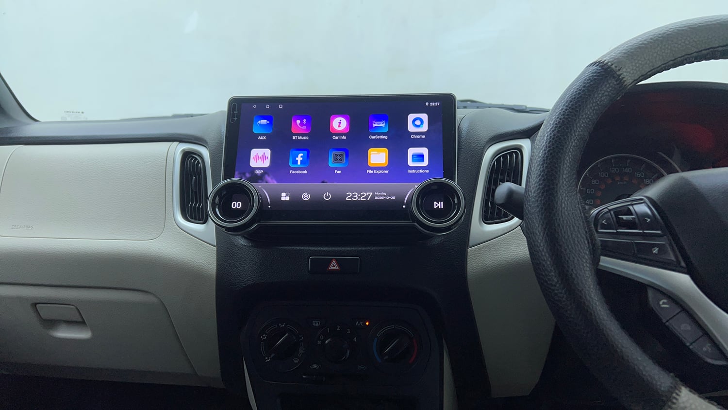 Used 2020 Maruti Suzuki Wagon R ZXi 1.2 AMT Petrol Automatic top_features Integrated (in-dash) music system