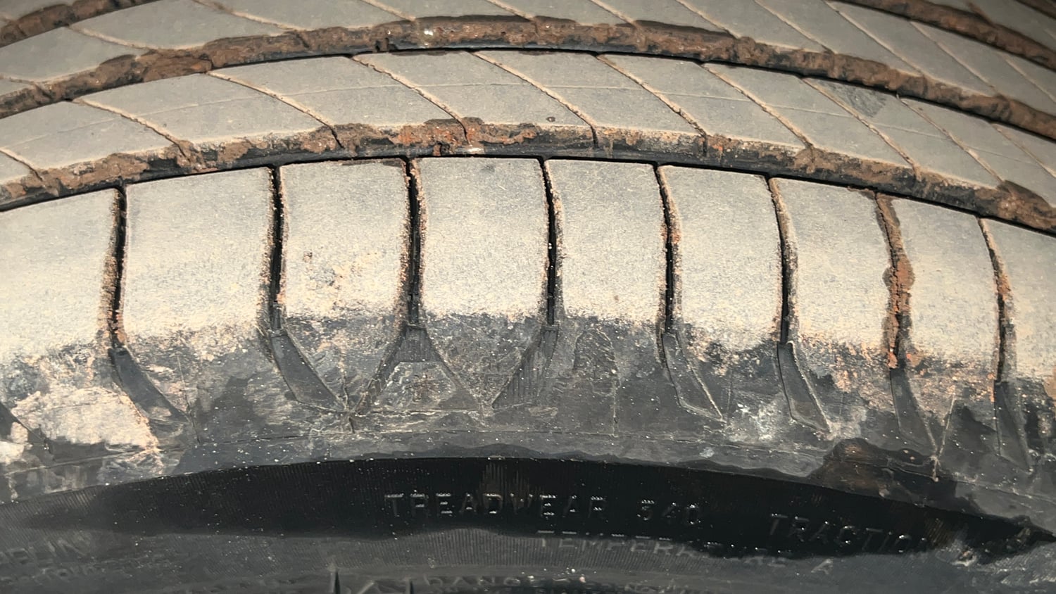 Used 2022 Maruti Suzuki Baleno Alpha AGS Petrol Automatic tyres LEFT FRONT TYRE TREAD VIEW