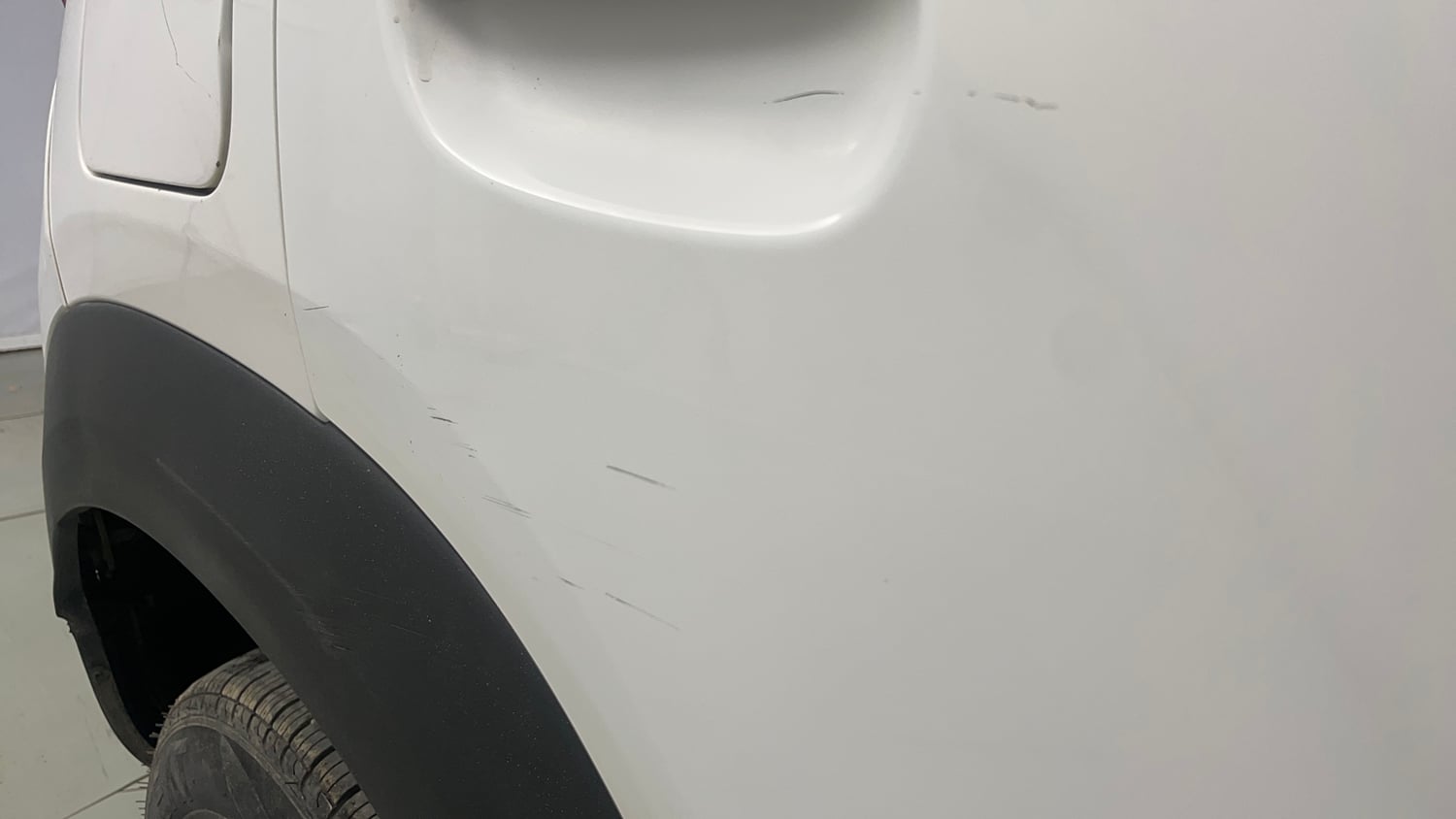Used 2017 Renault Kwid 1.0 RXL Petrol Manual dents MINOR SCRATCH